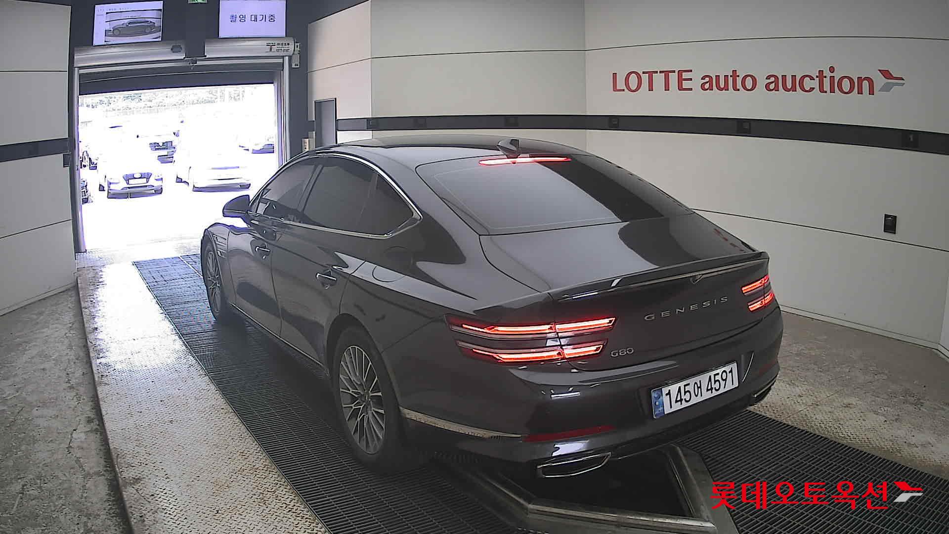 2022 - genesis g80