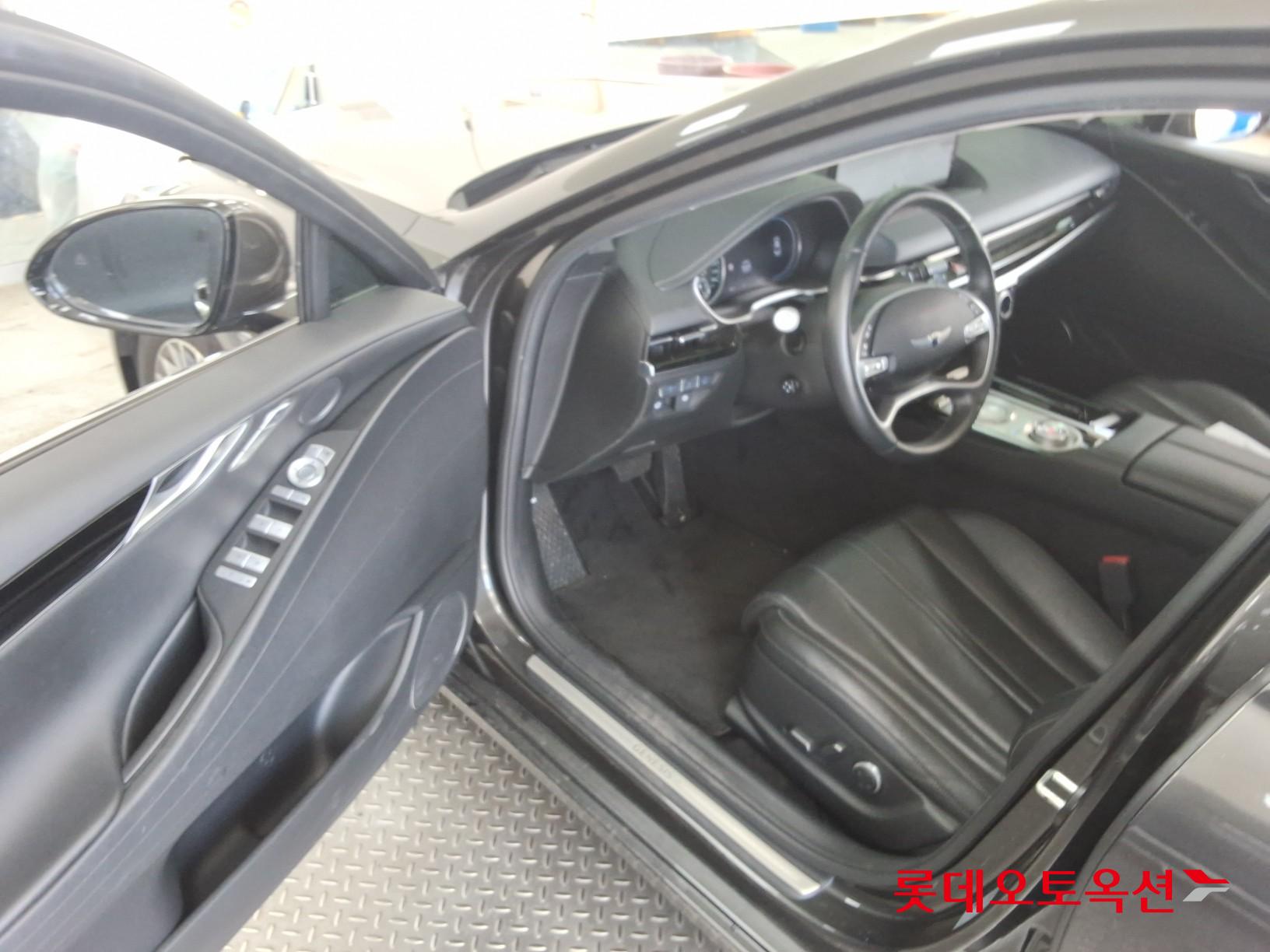 2022 - genesis g80