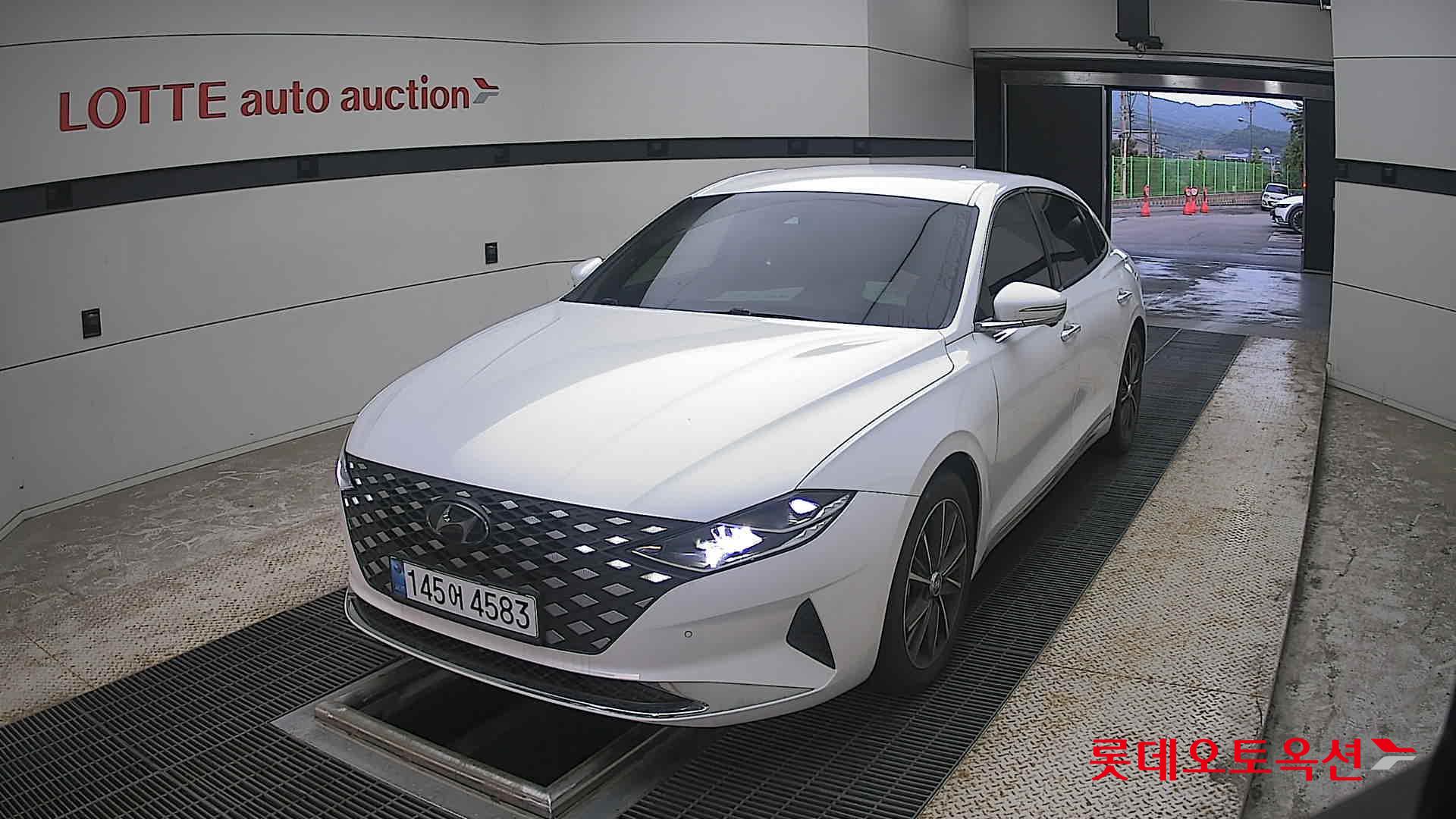 2022 - hyundai grandeur