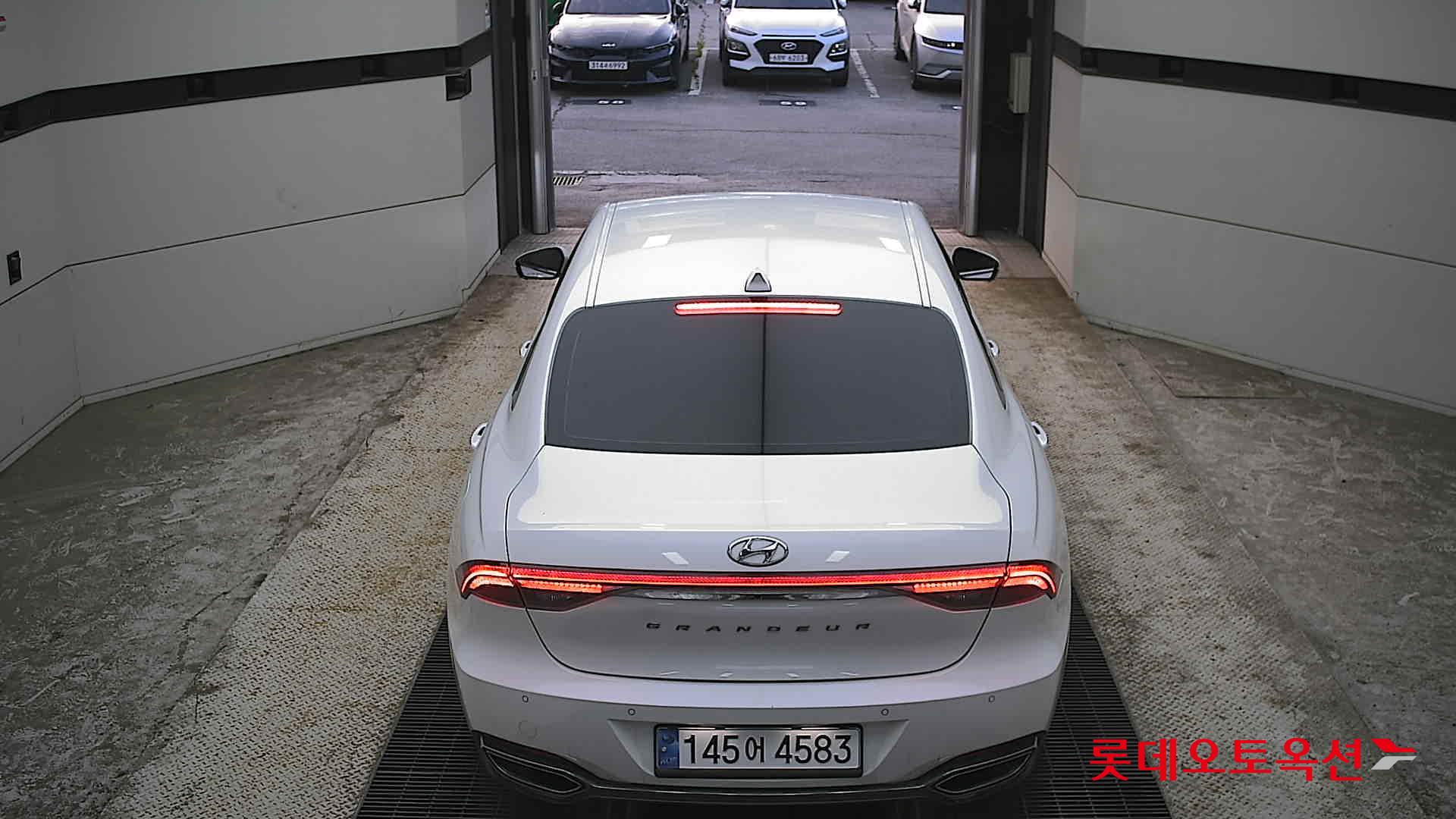 2022 - hyundai grandeur
