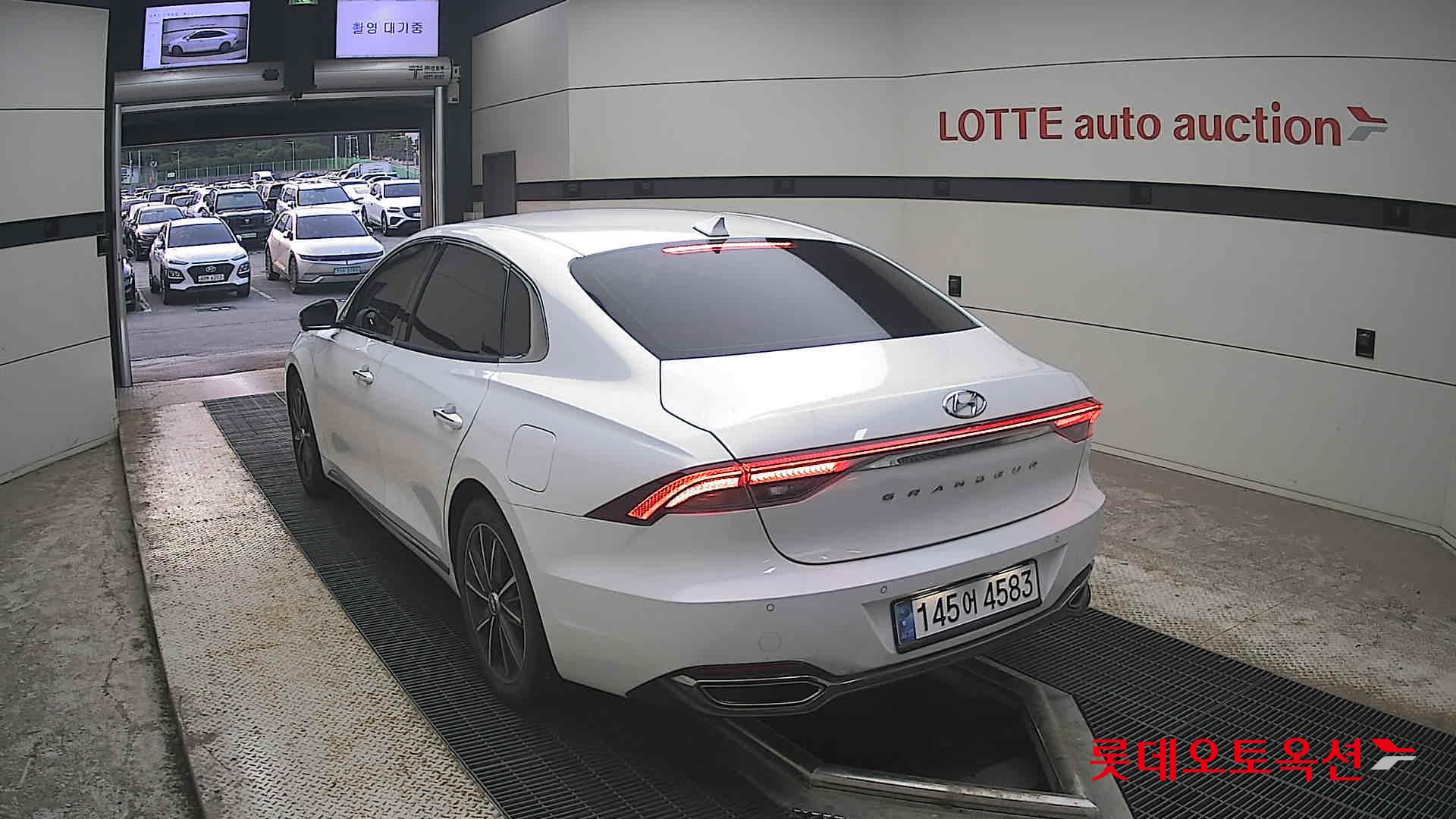 2022 - hyundai grandeur