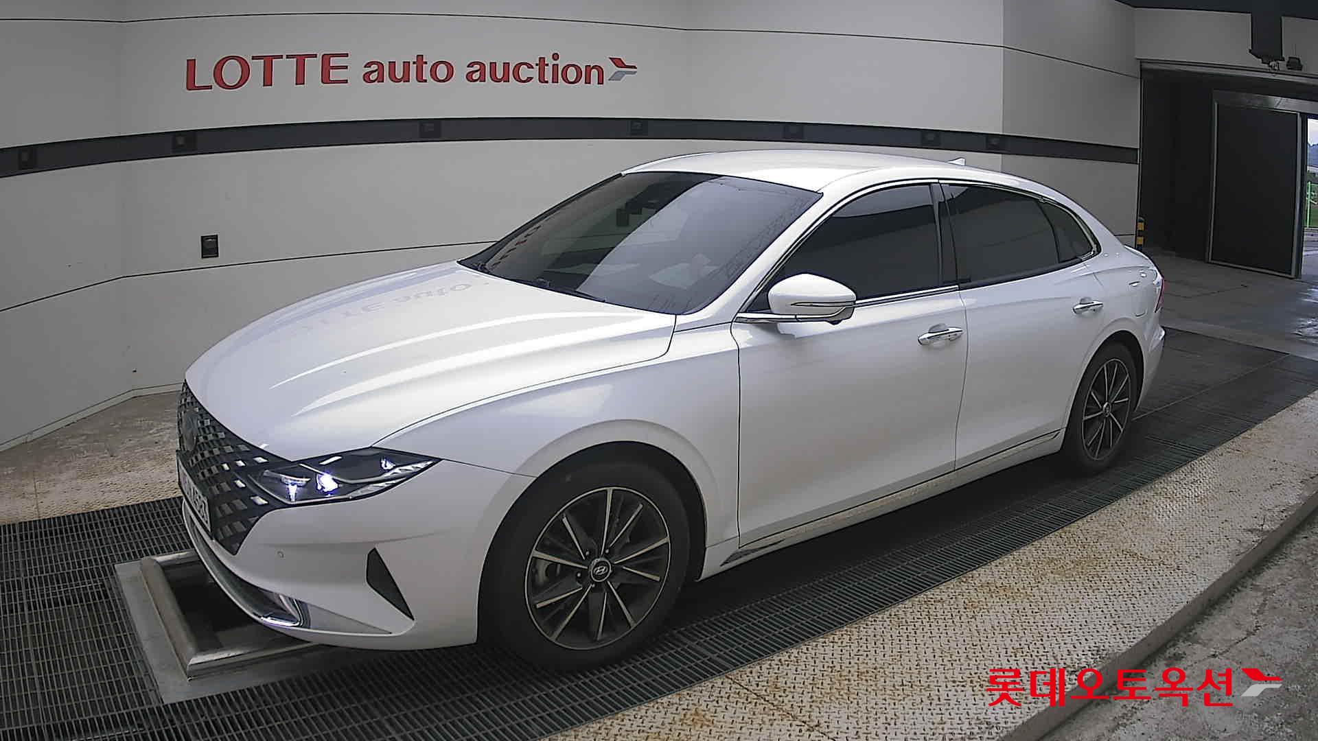 2022 - hyundai grandeur