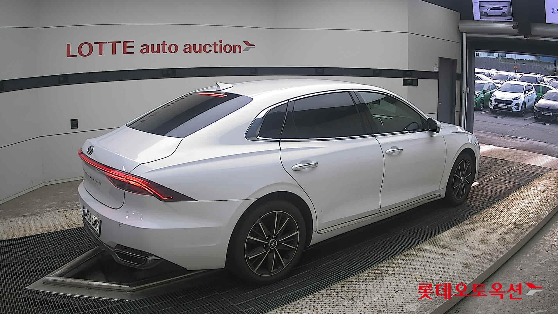 2022 - hyundai grandeur