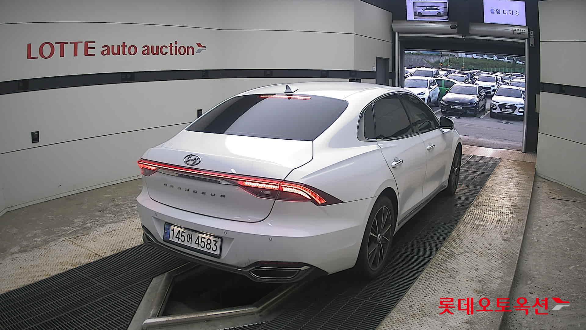 2022 - hyundai grandeur