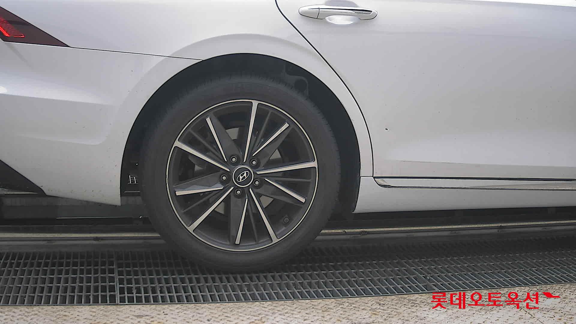 2022 - hyundai grandeur