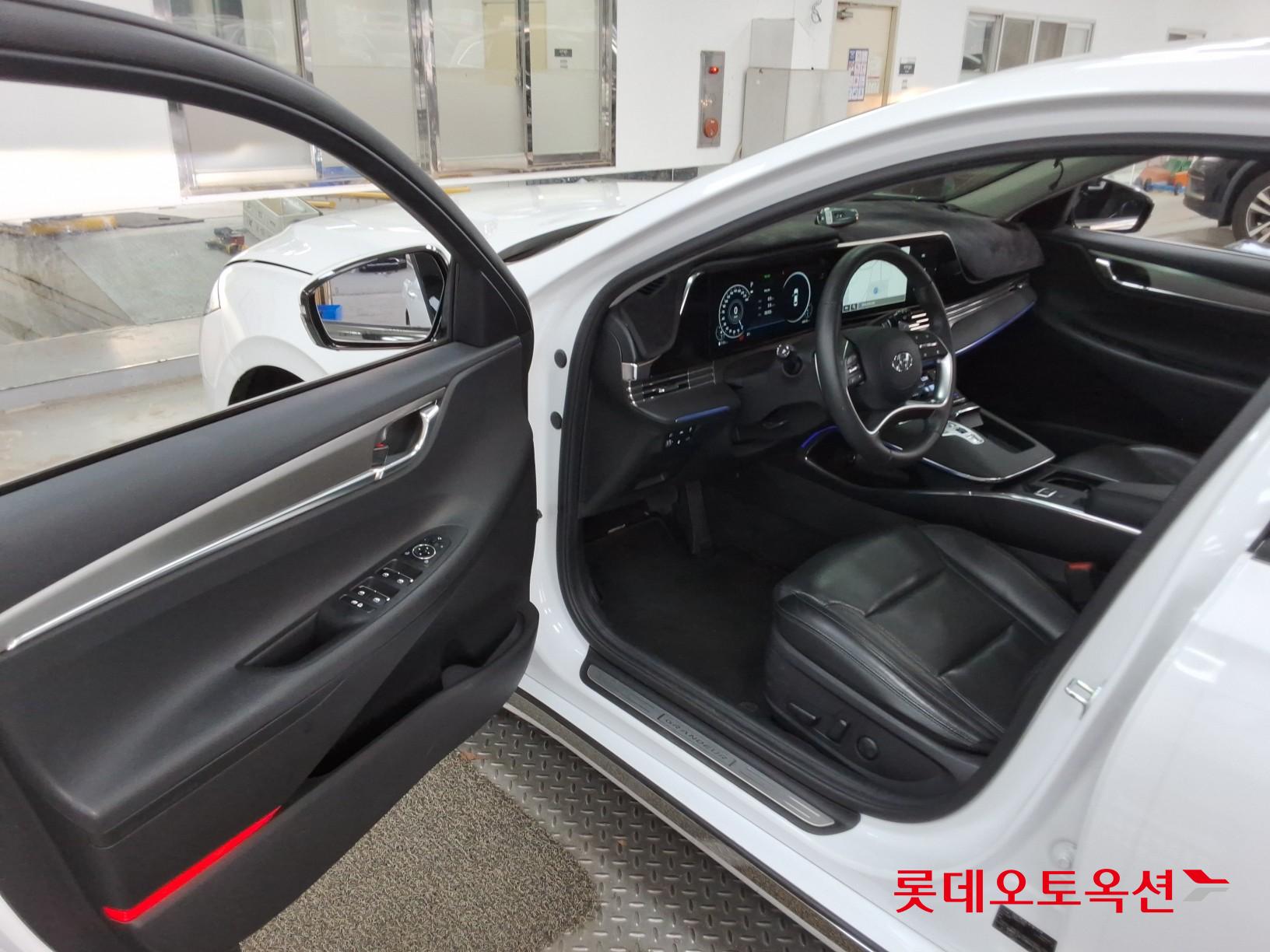 2022 - hyundai grandeur