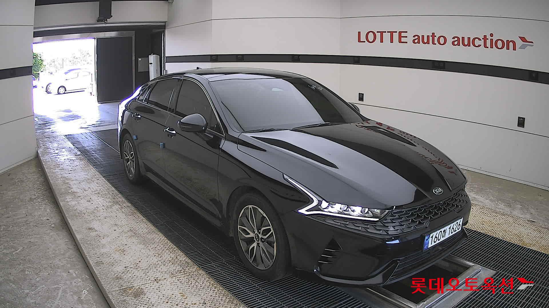Kia K5 - 6