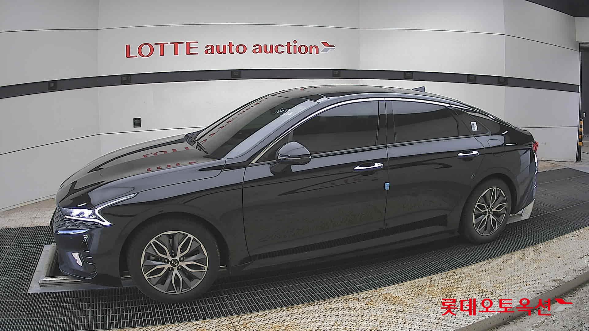 Kia K5 - 12