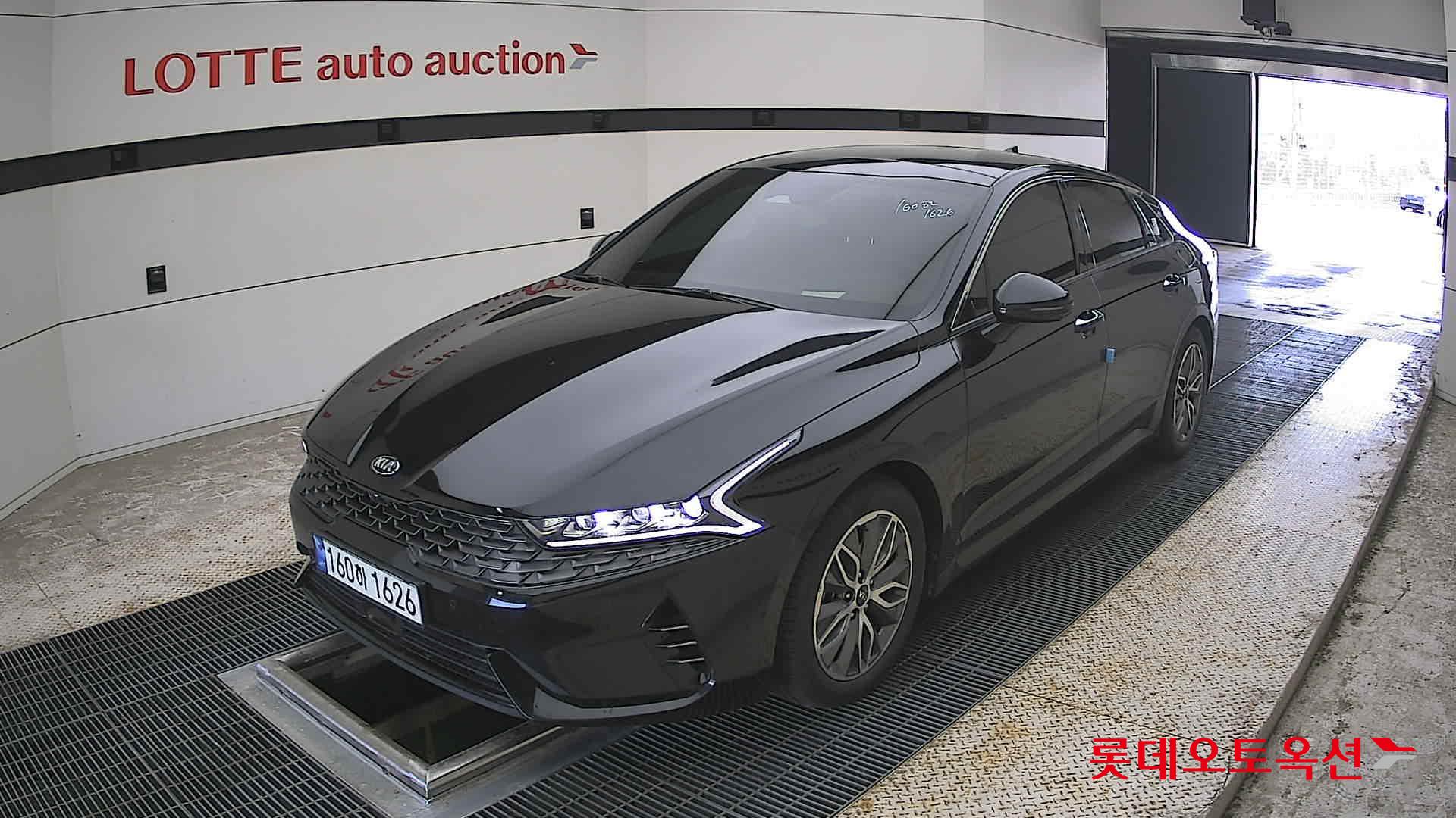 Kia K5 - 3