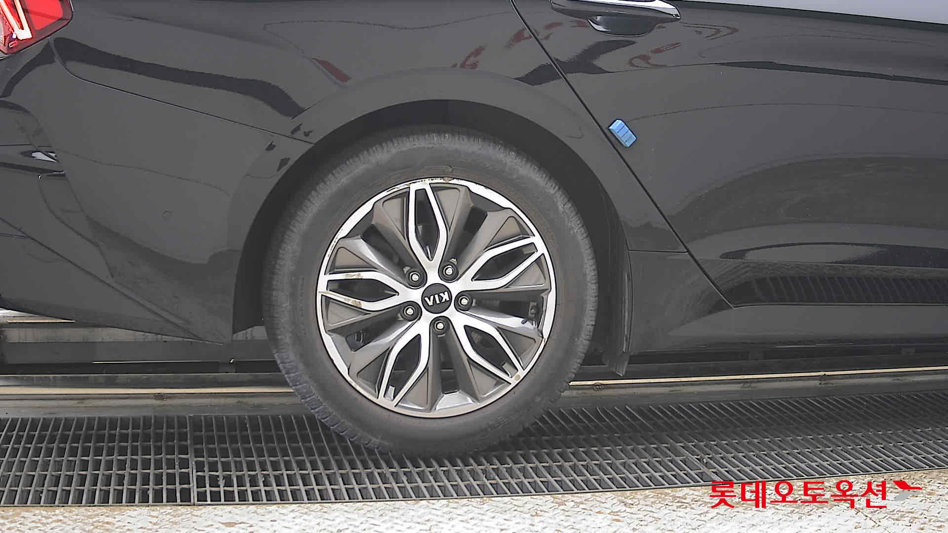 Kia K5 - 28