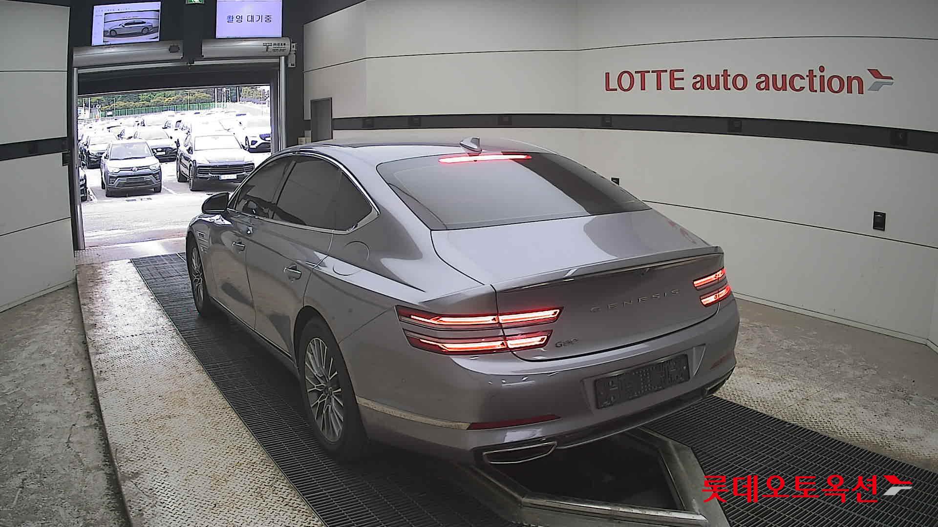 Genesis G80 - 16