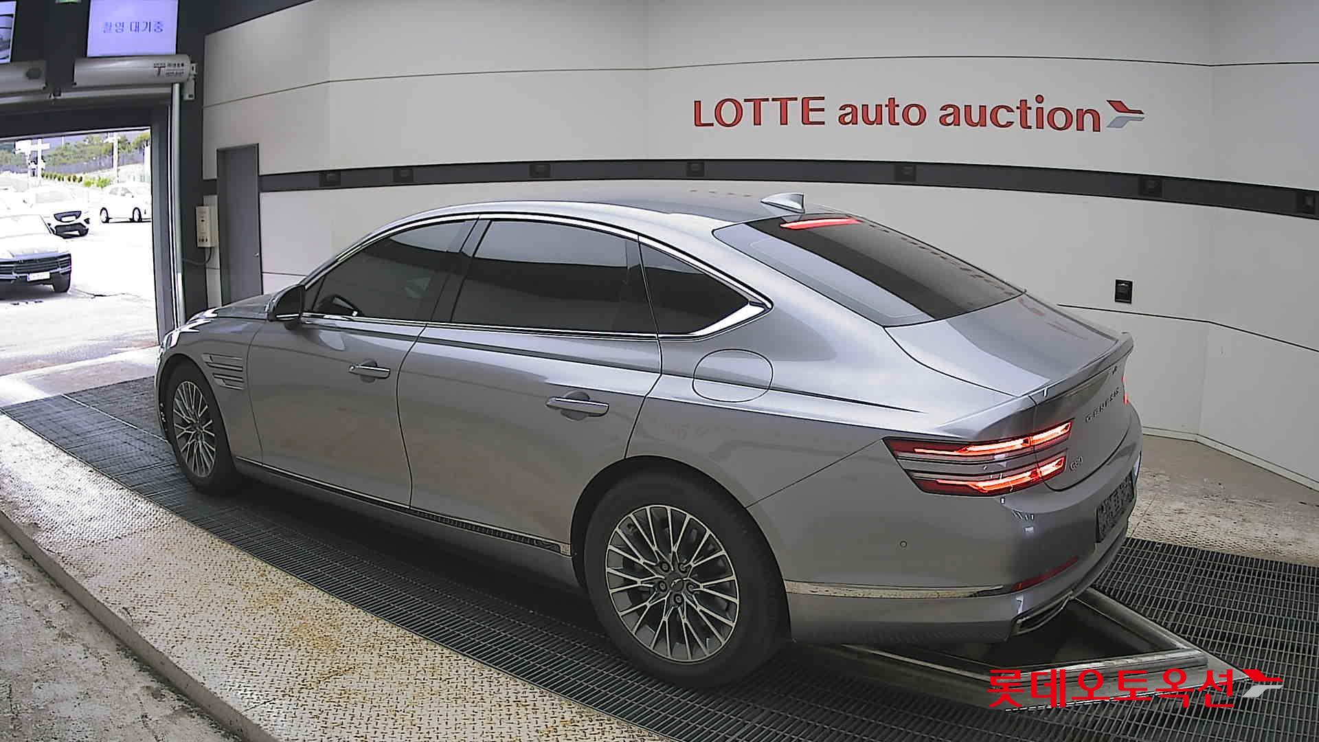 Genesis G80 - 15