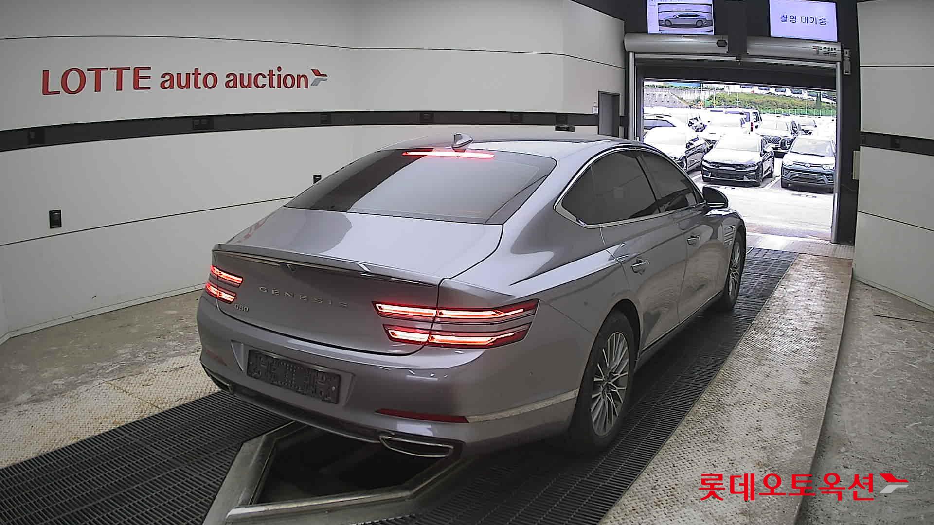 Genesis G80 - 18