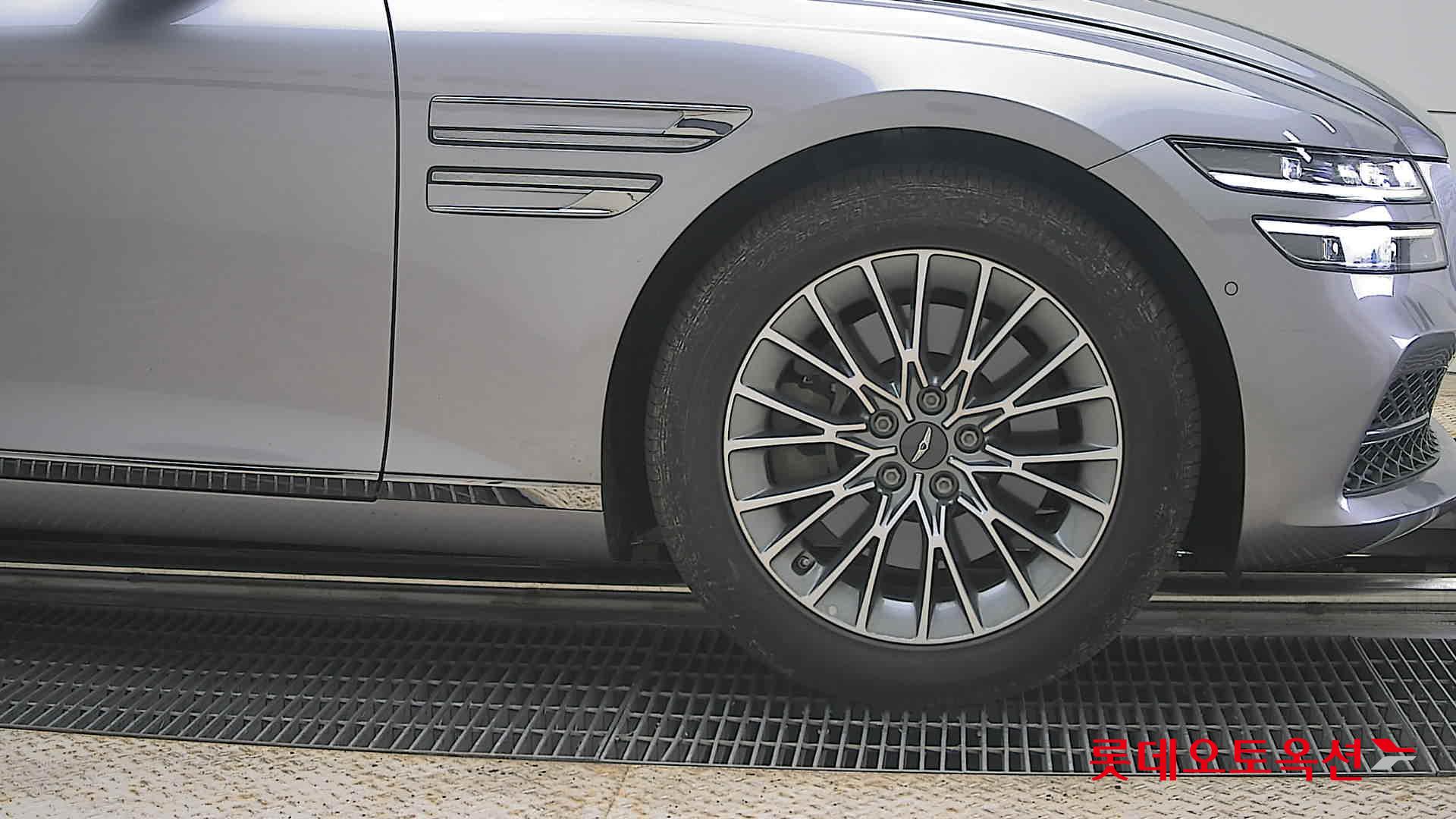 Genesis G80 - 27