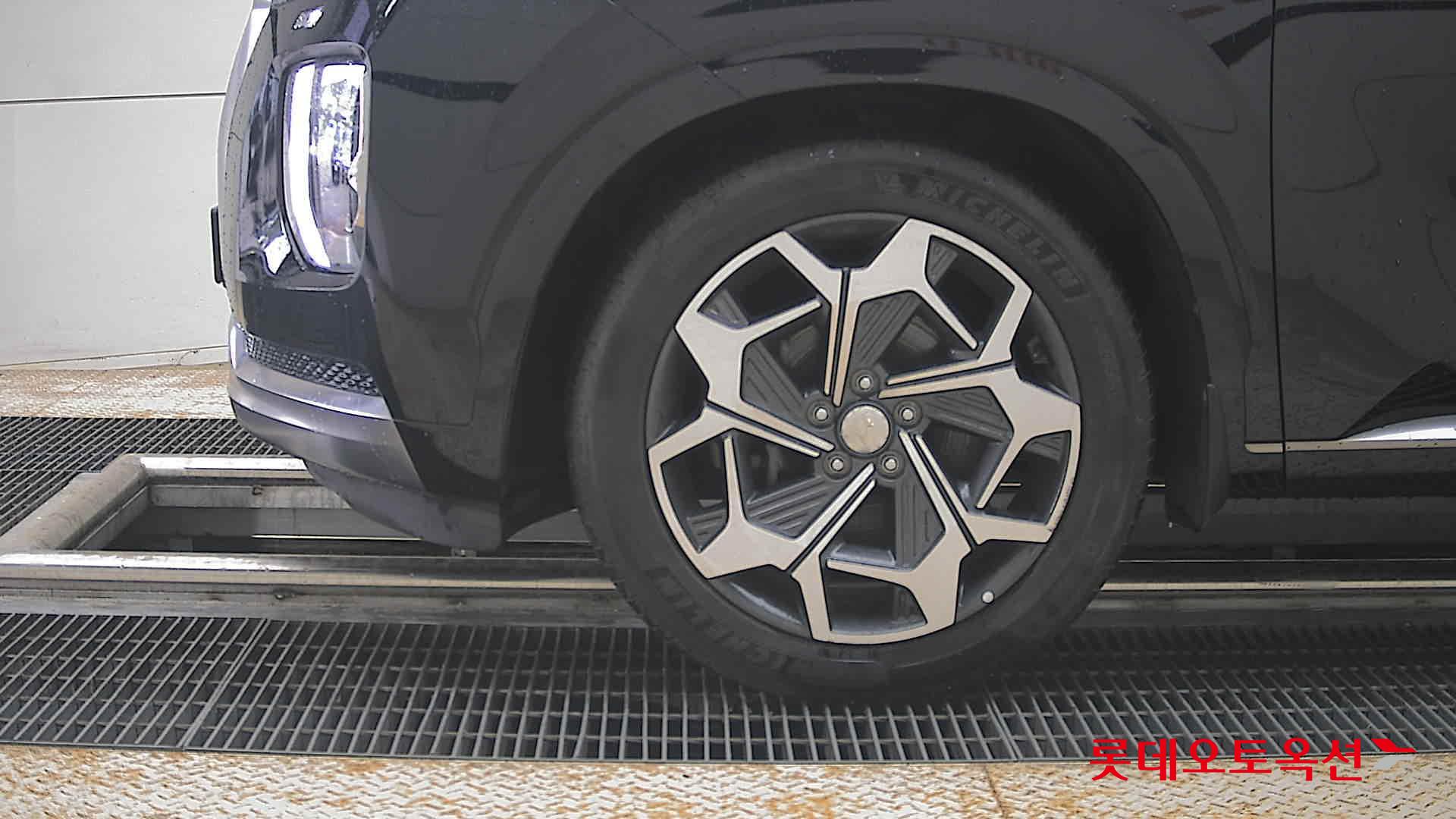 Hyundai Palisade - 25