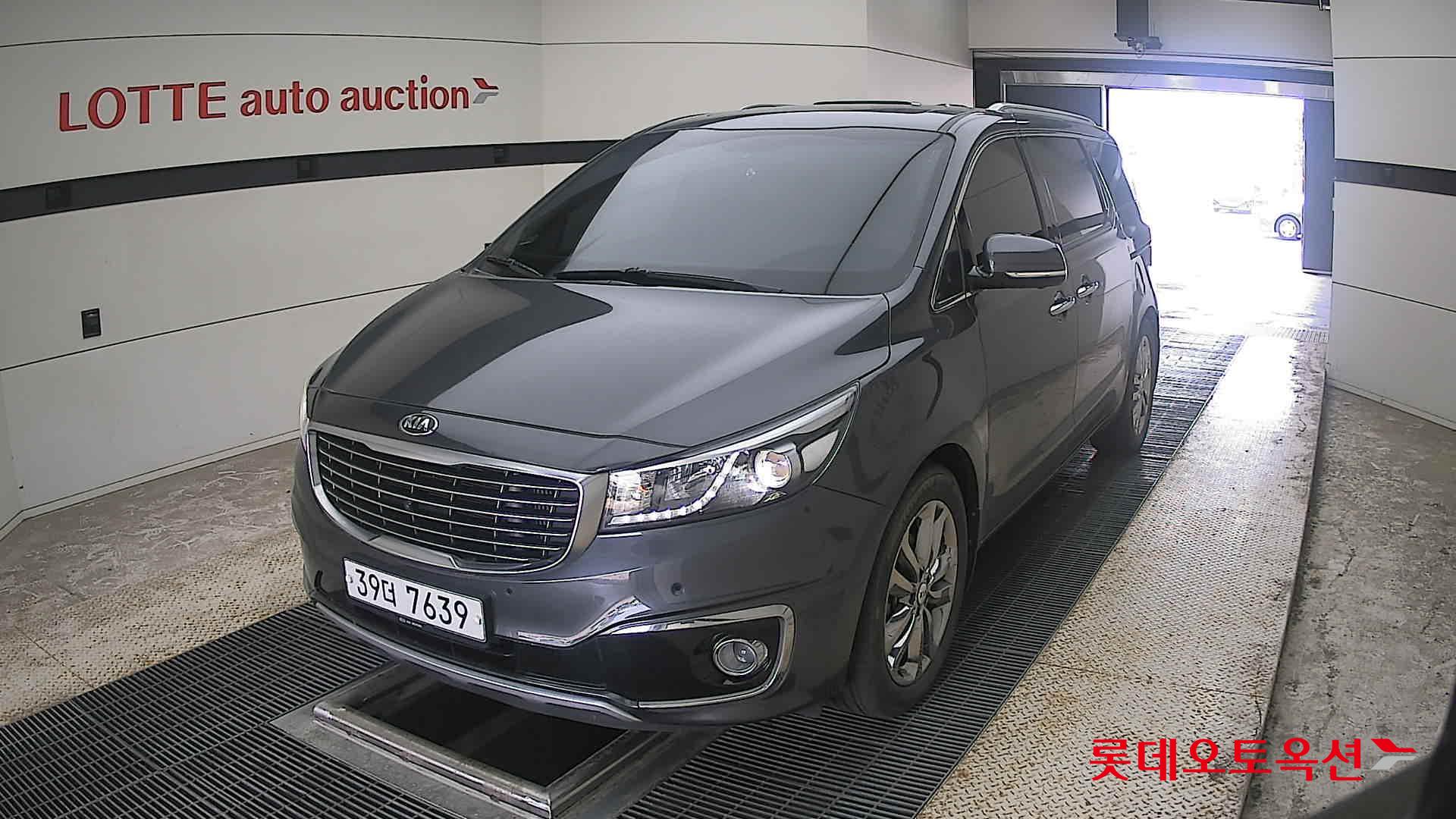 2018 - kia carnival