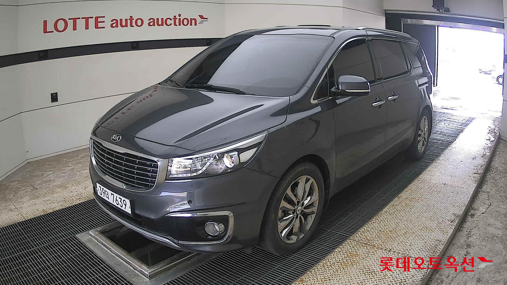 2018 - kia carnival