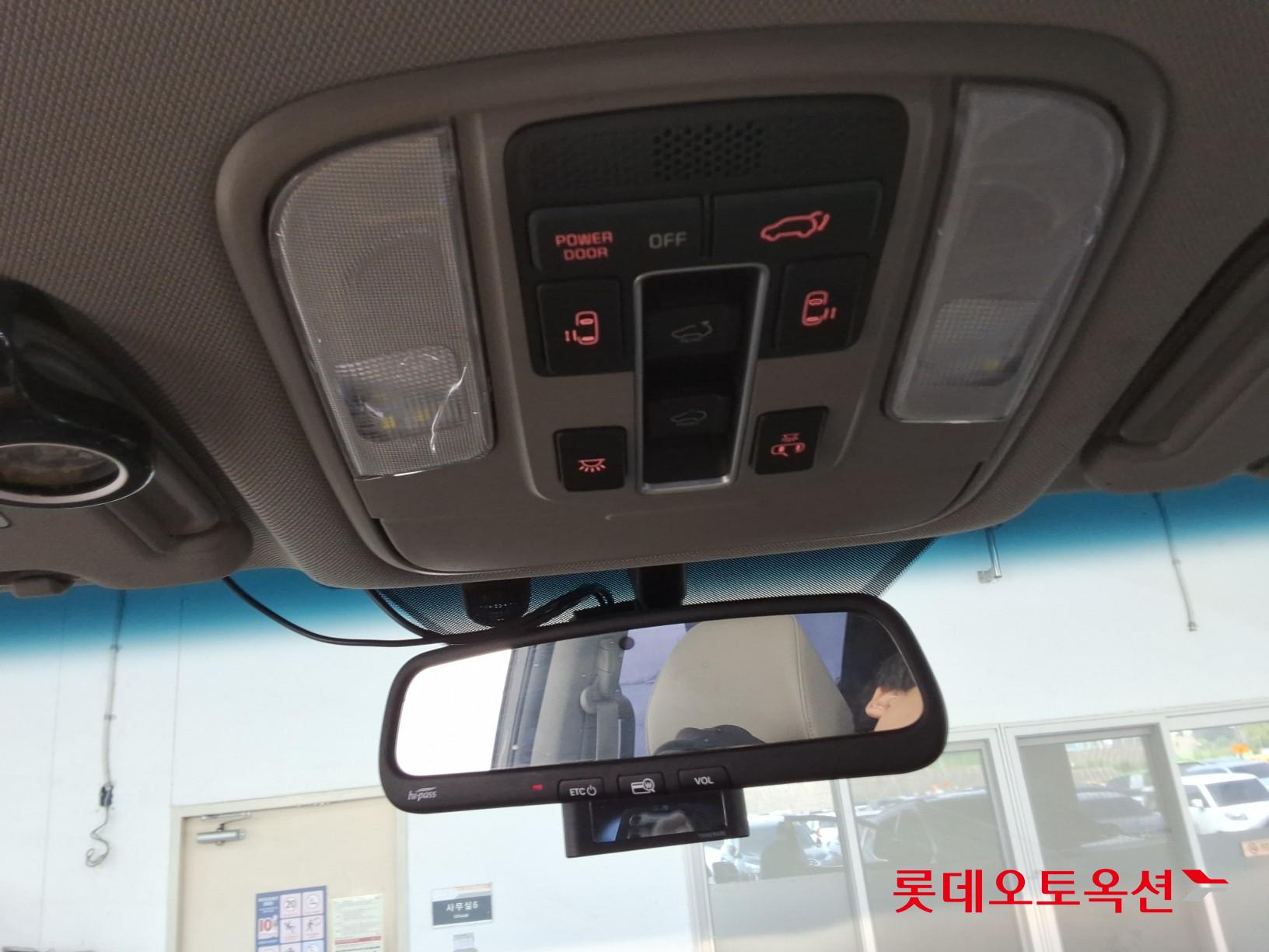 2018 - kia carnival