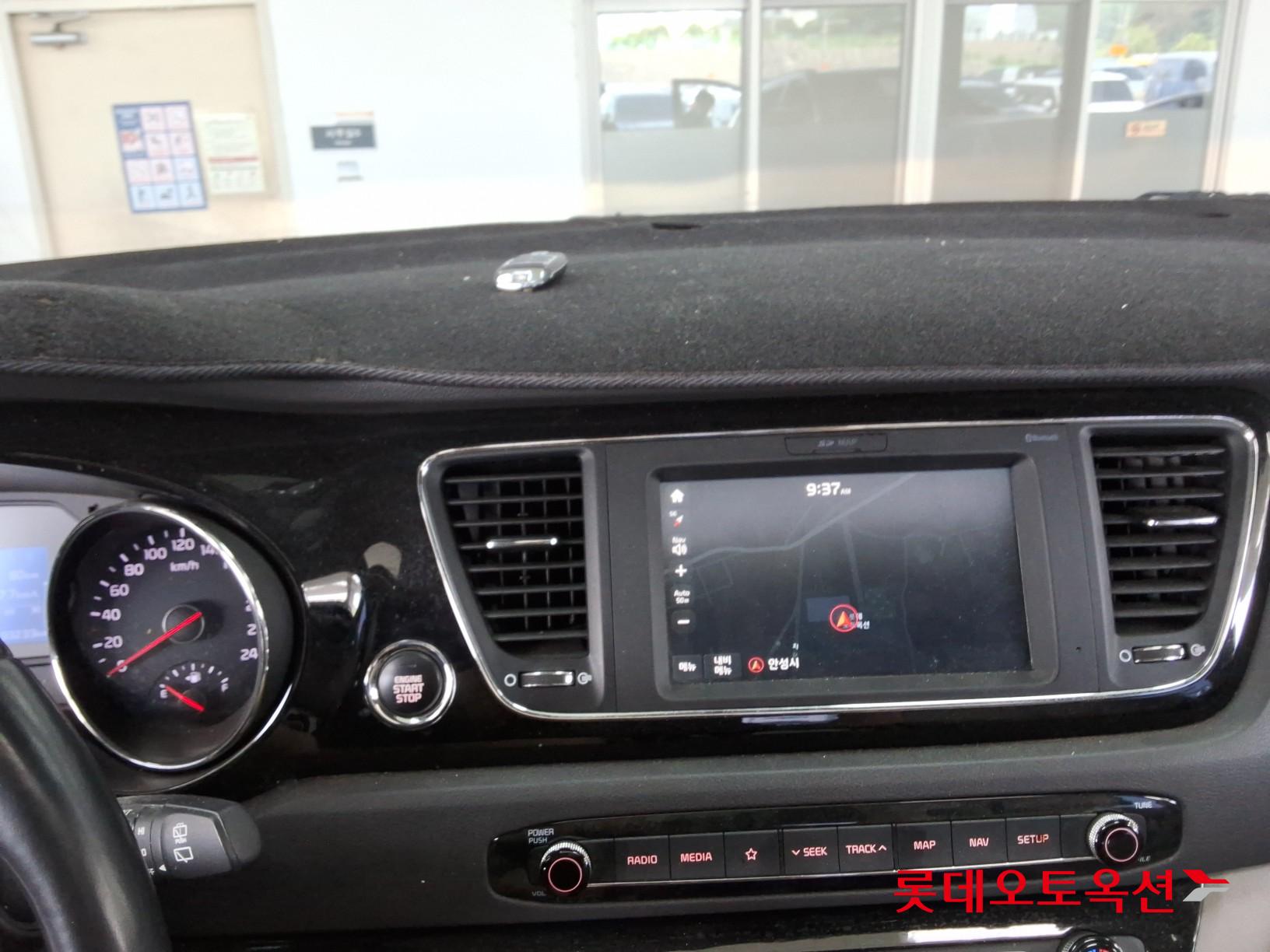 2018 - kia carnival
