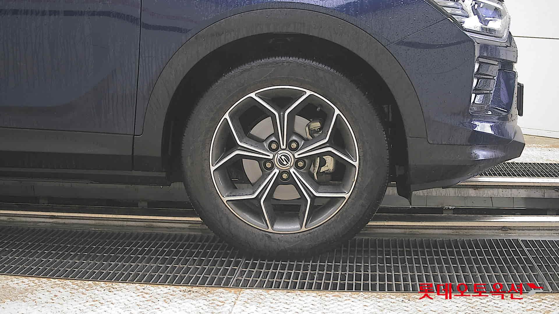 KG Mobility Korando - 27