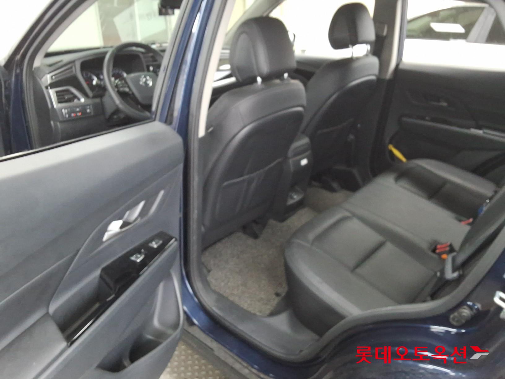 KG Mobility Korando - 38