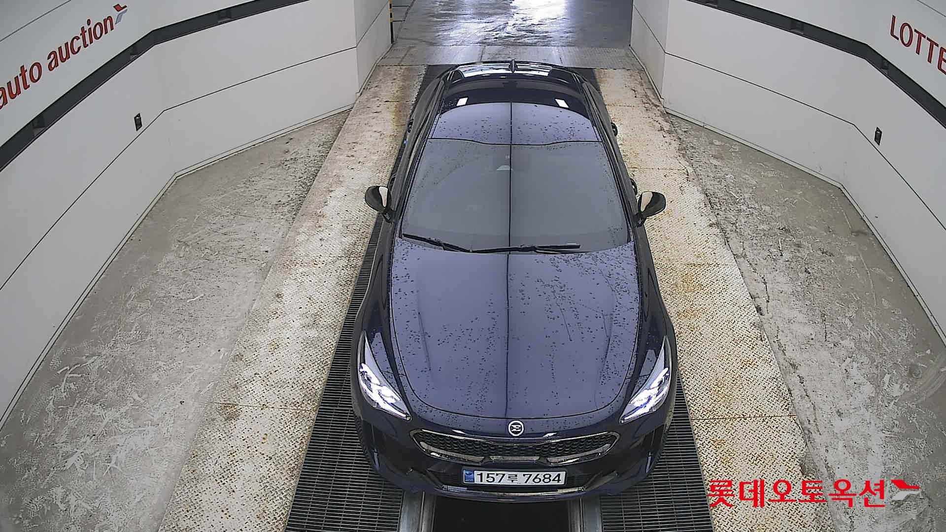 2021 - kia stinger