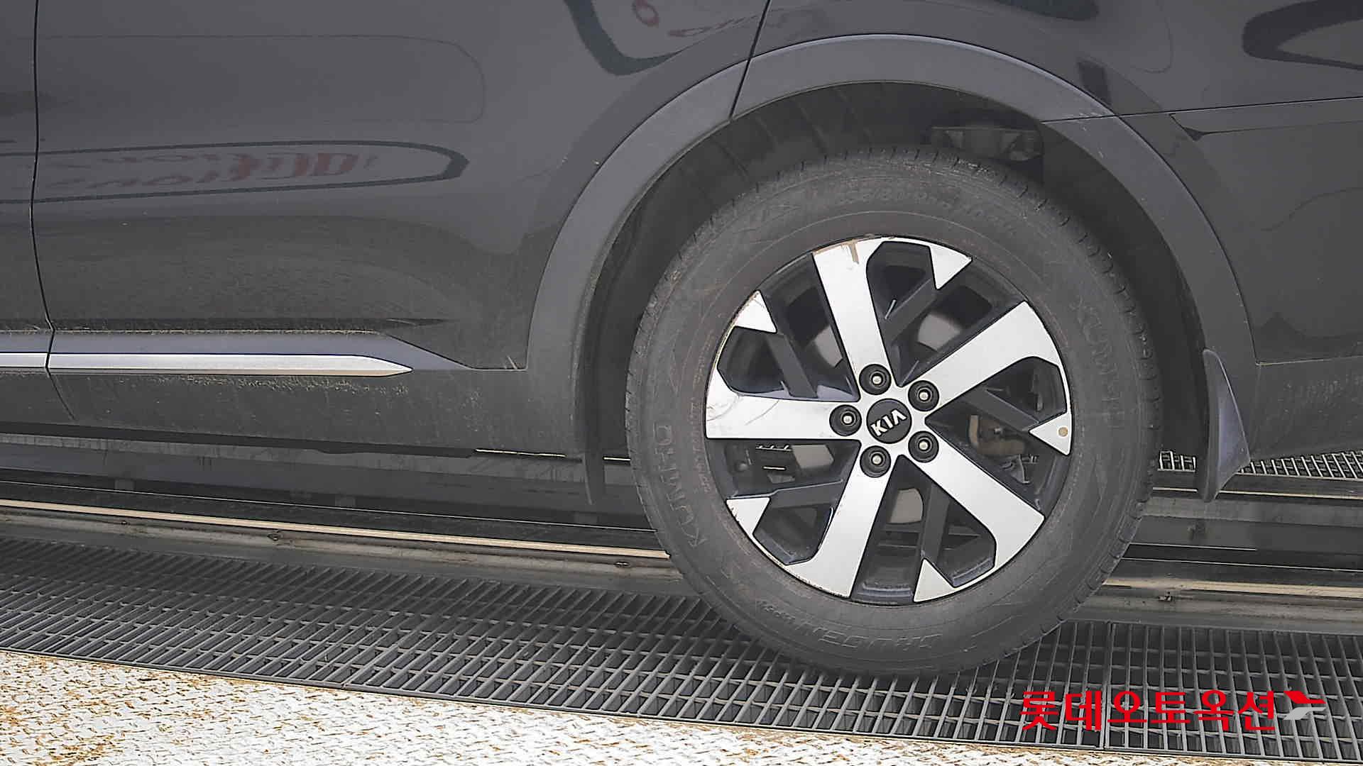 Kia Sorento - 26