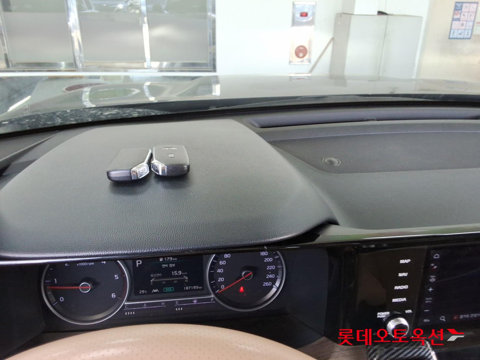 Kia Sorento - 34