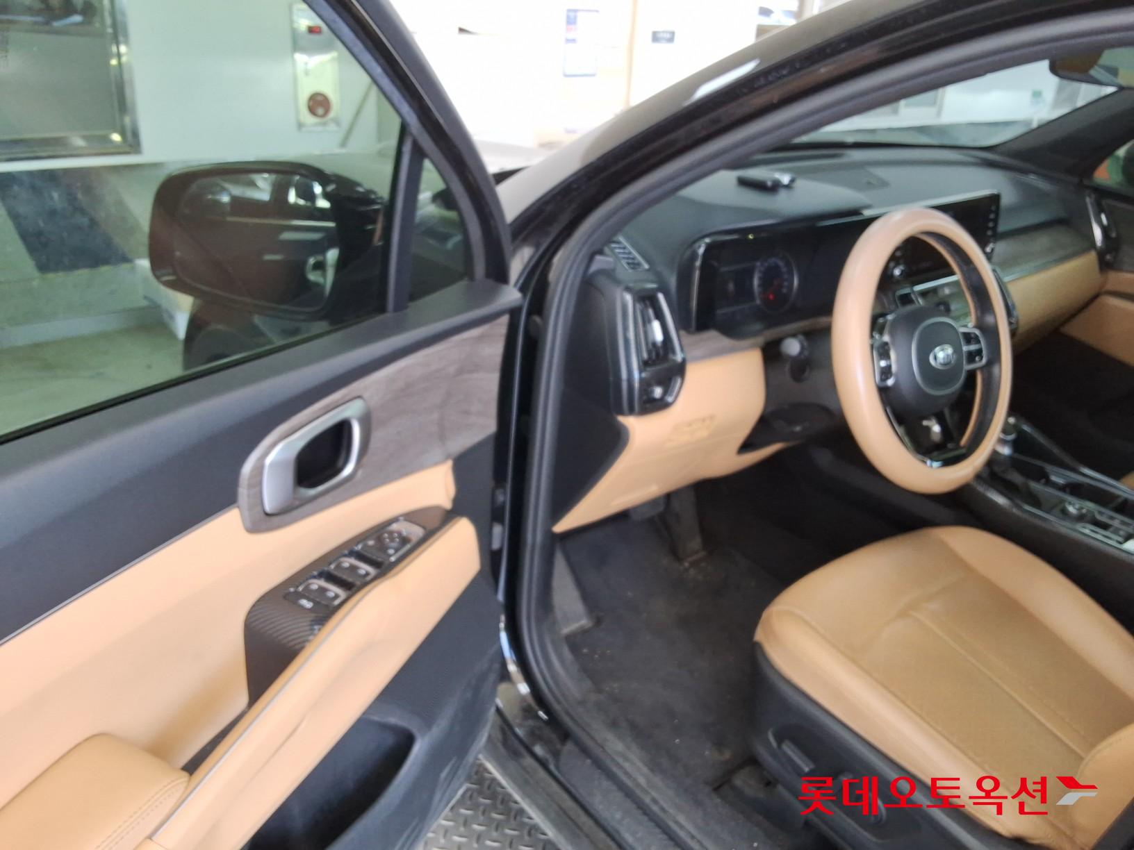 Kia Sorento - 36