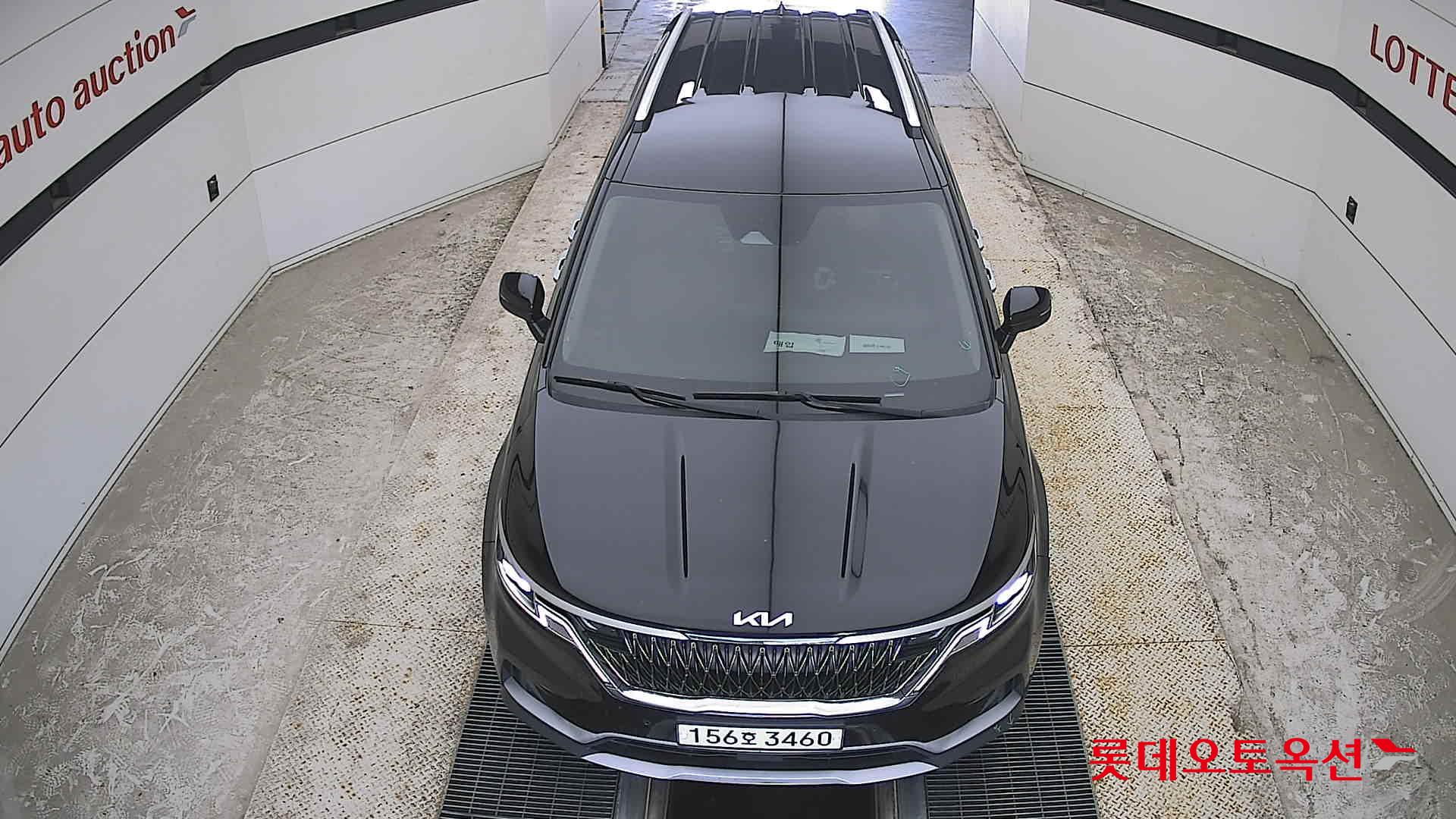 Kia Carnival - 7