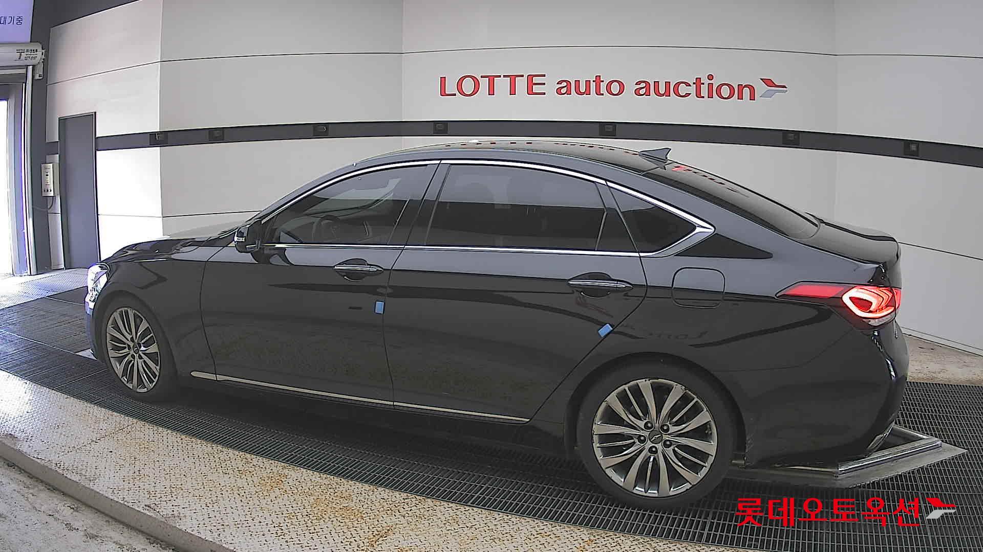 Genesis G80 - 14