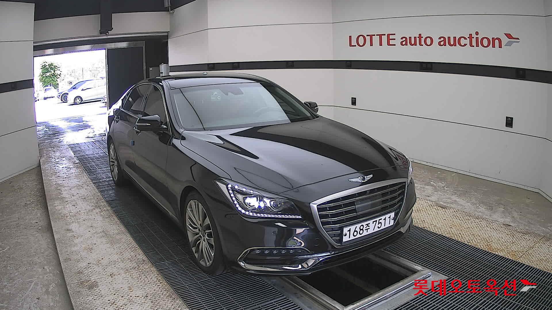 Genesis G80 - 24