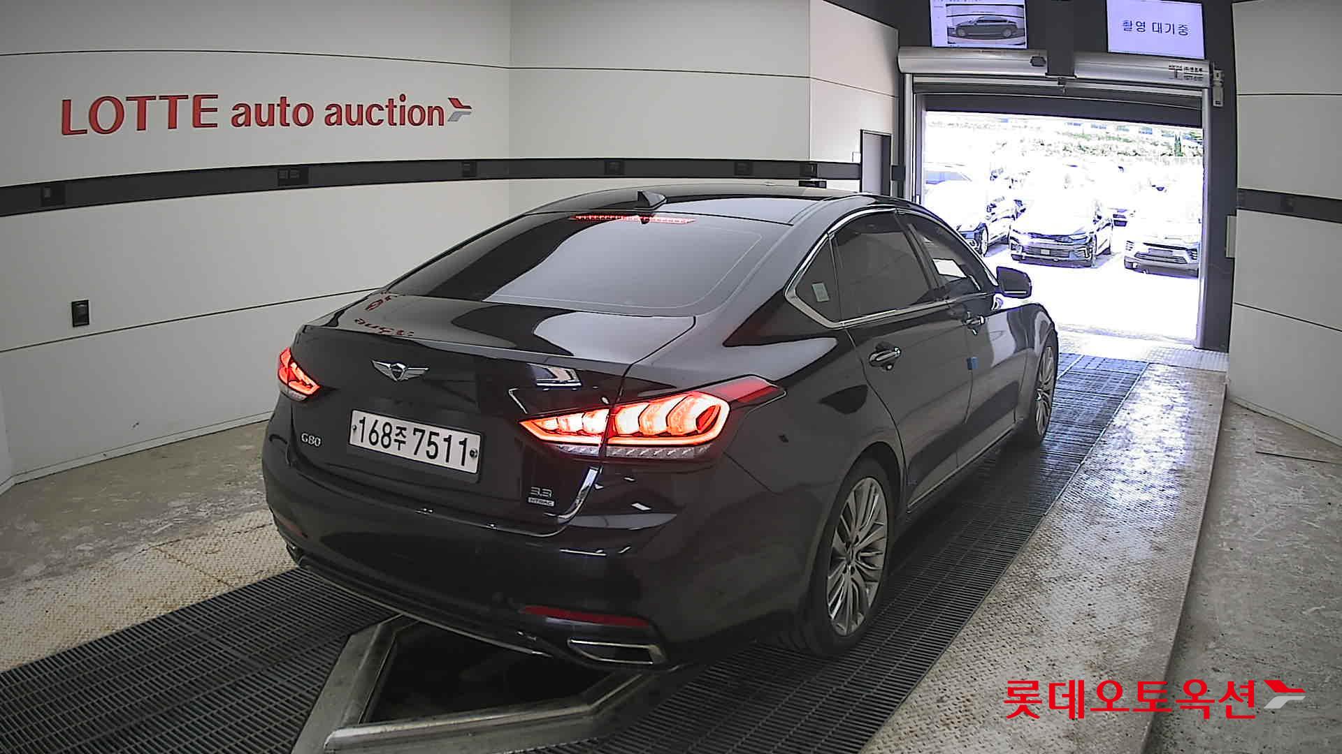 Genesis G80 - 18