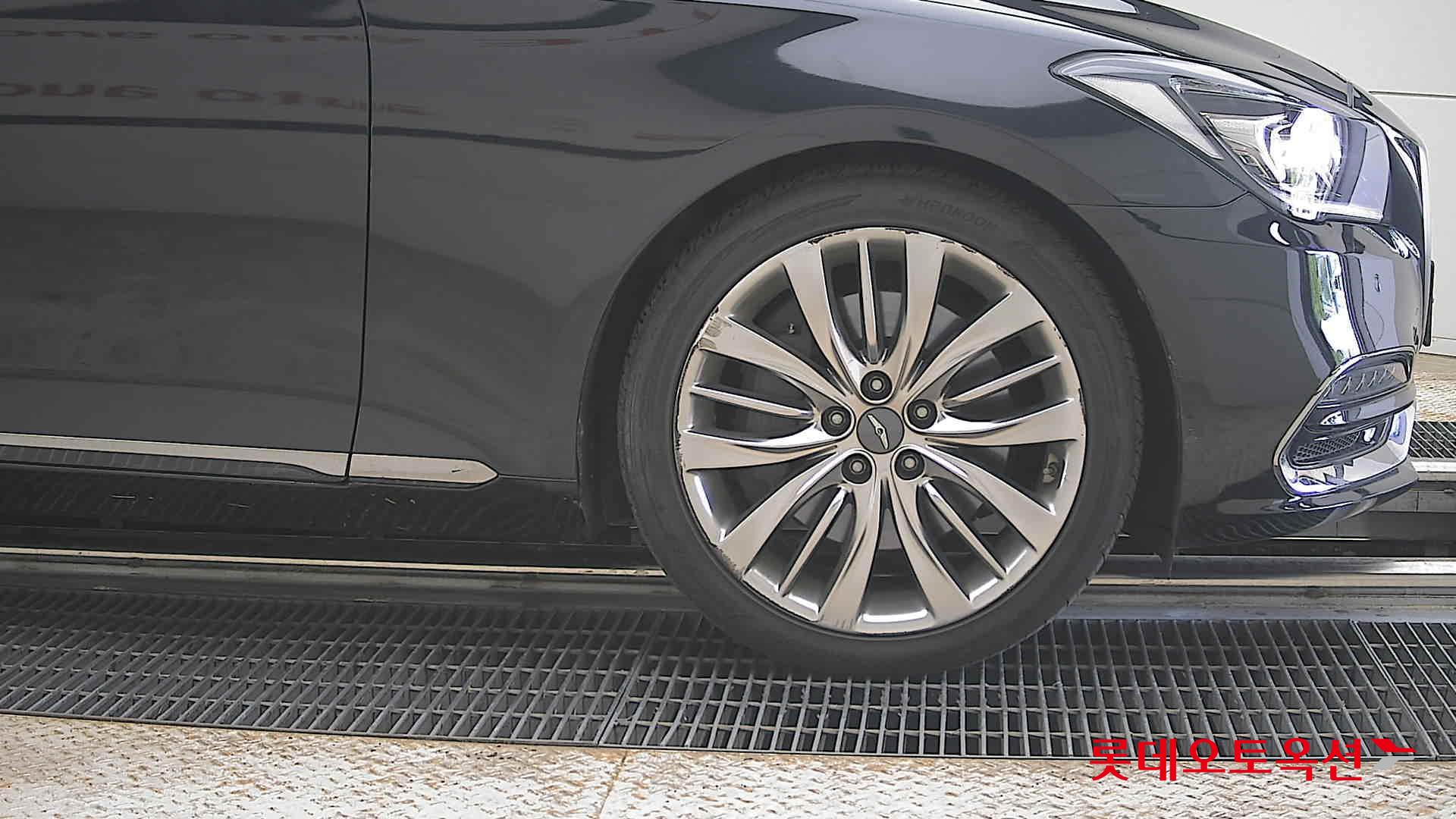 Genesis G80 - 27