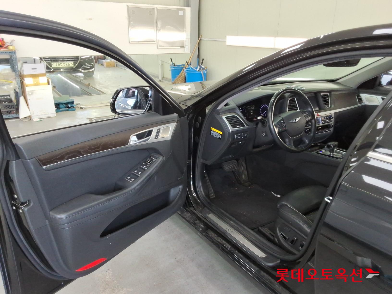 Genesis G80 - 35