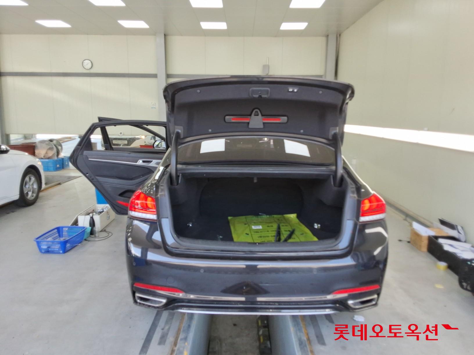 Genesis G80 - 9
