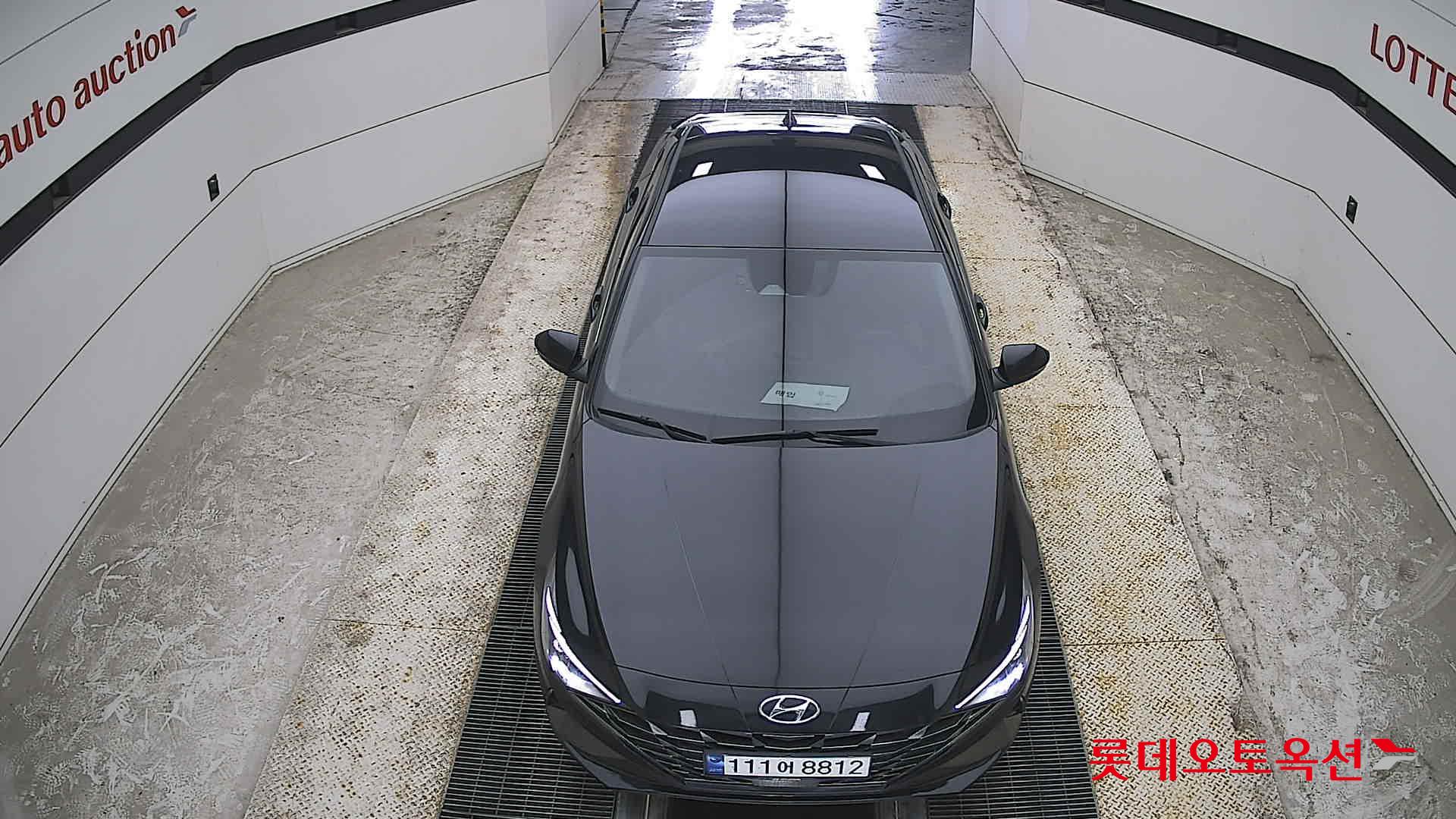 Hyundai Elantra - 7
