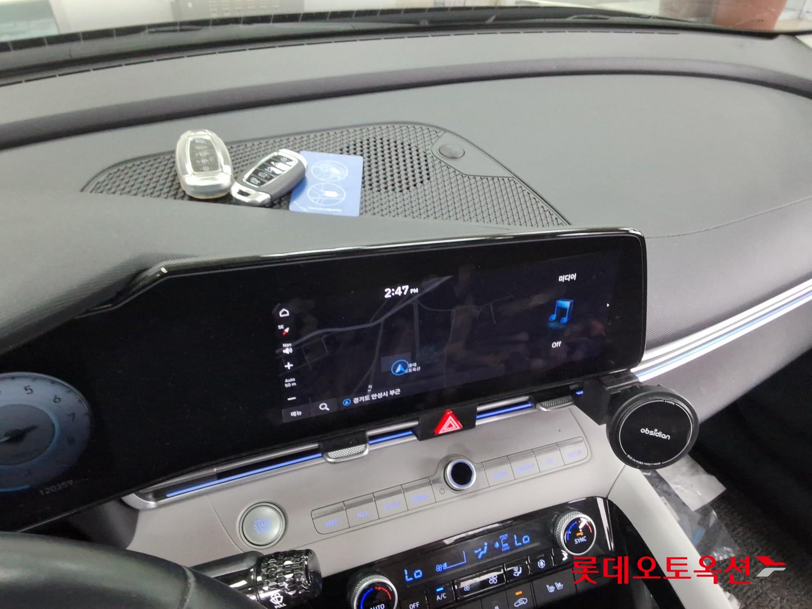 Hyundai Elantra - 31