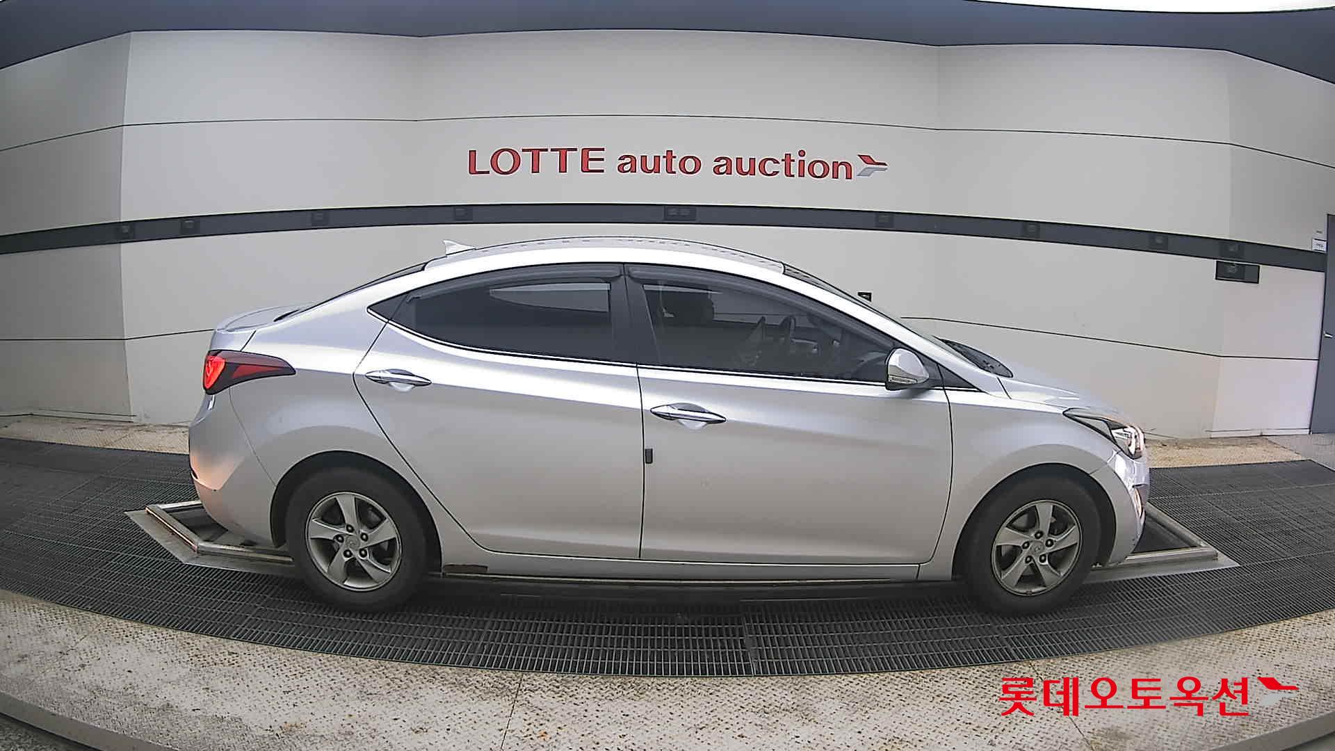 2014 - hyundai avante