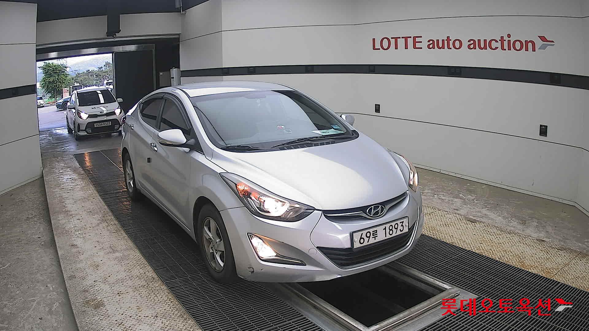 2014 - hyundai avante