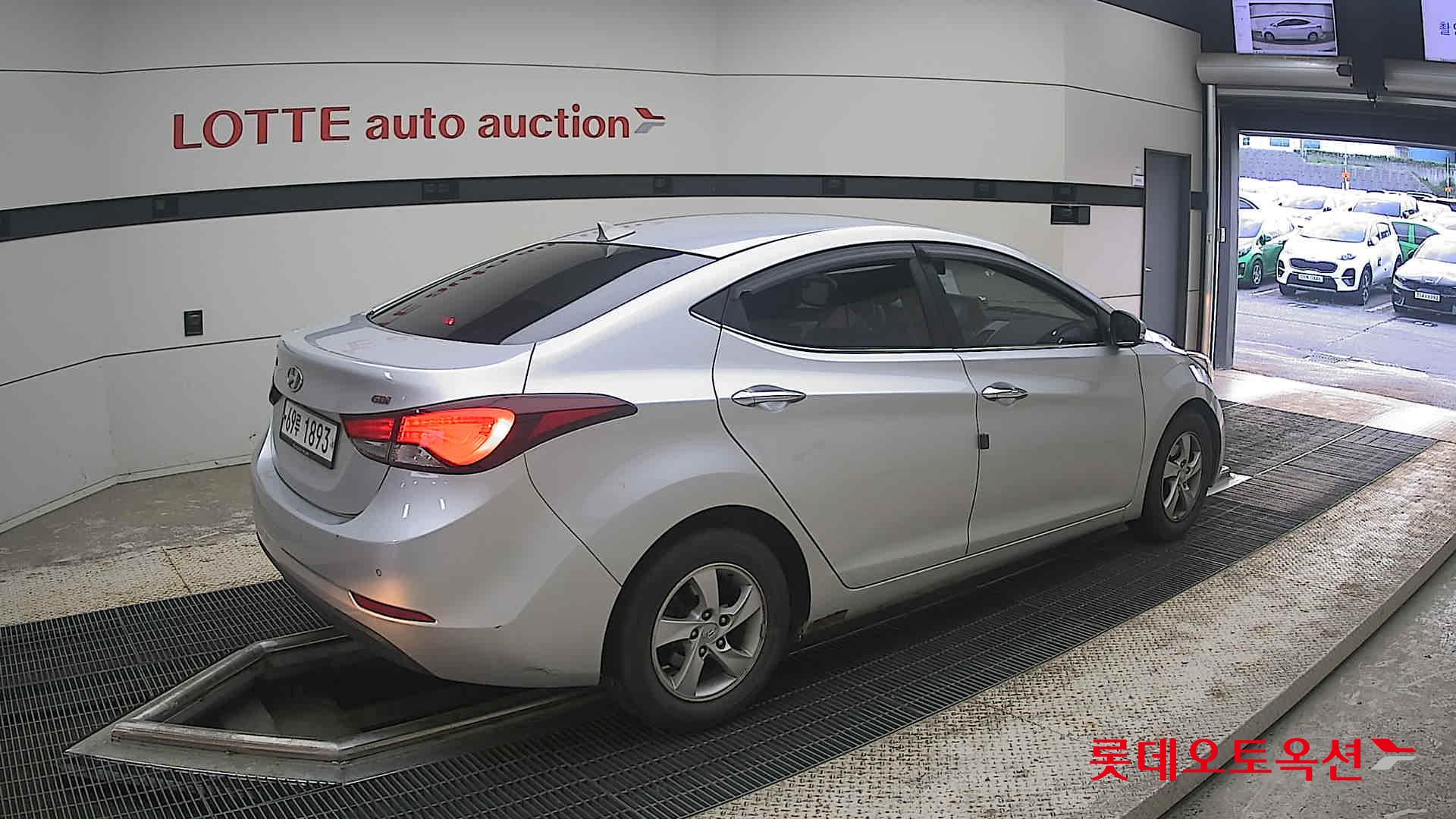 2014 - hyundai avante