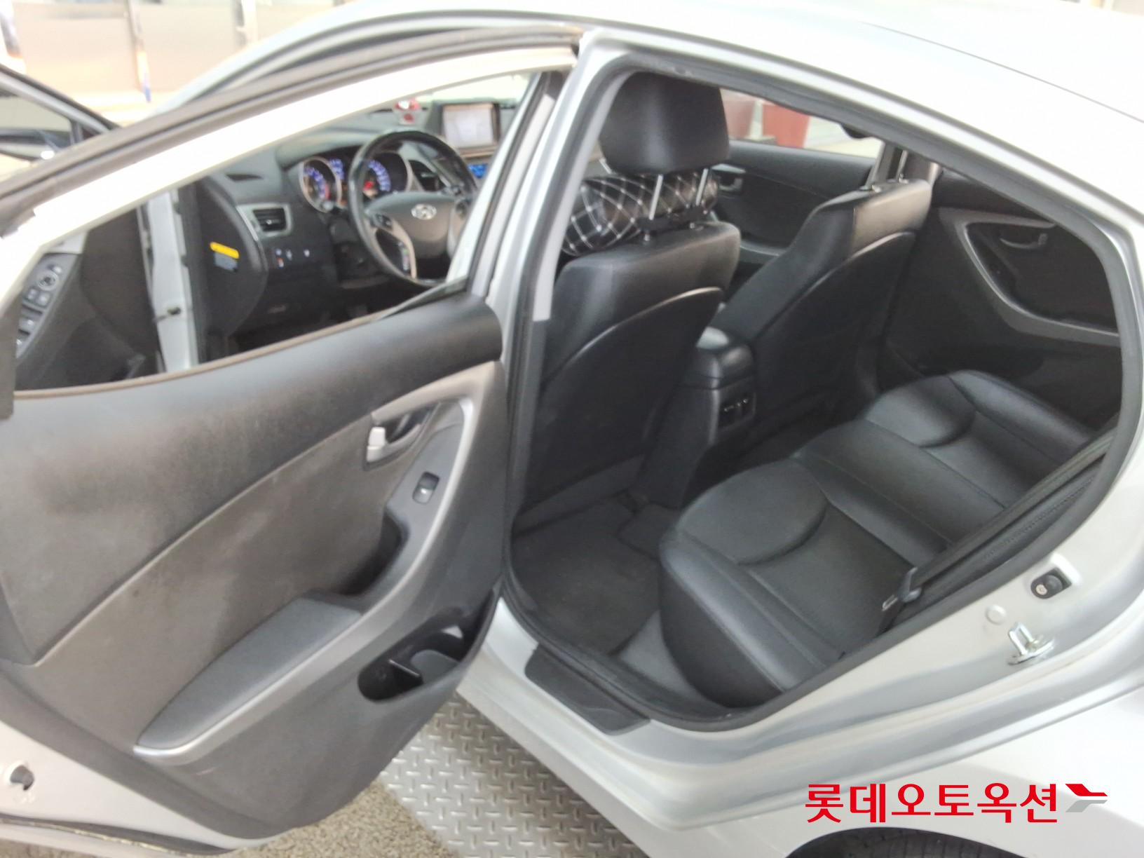 2014 - hyundai avante