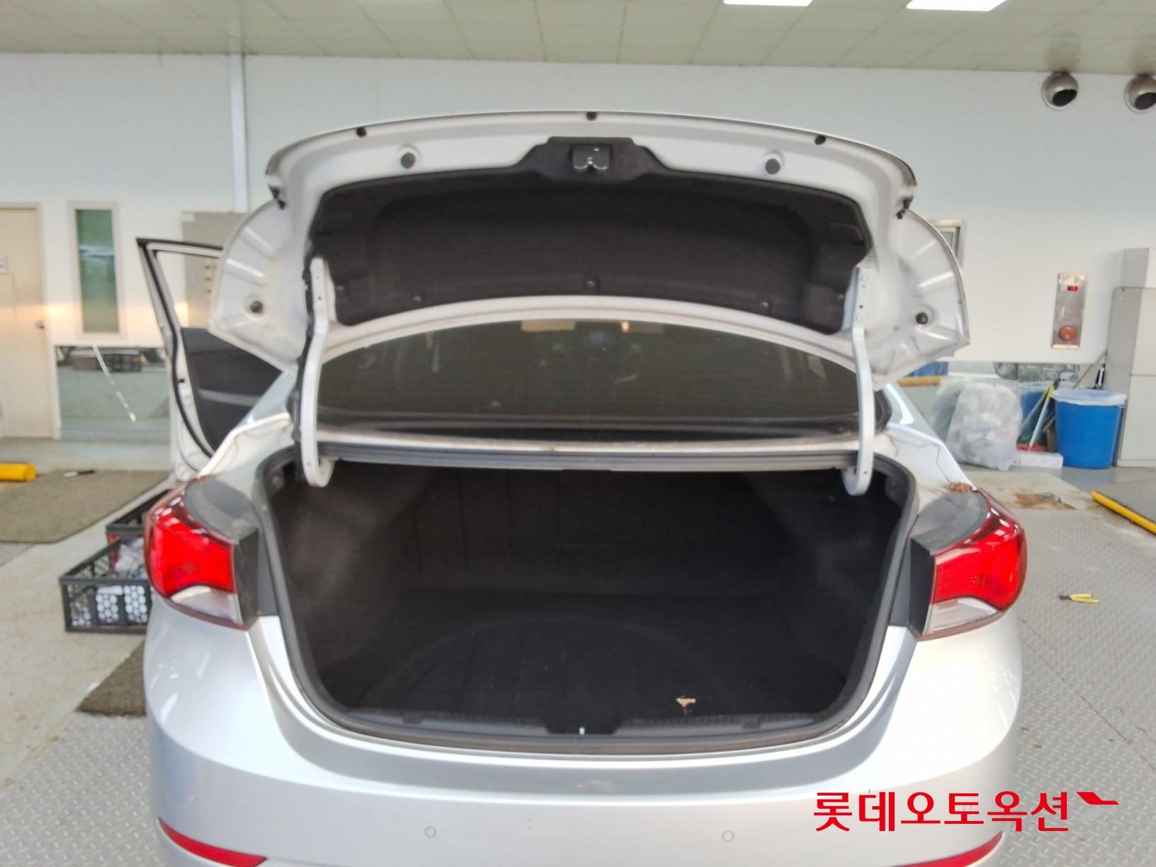2014 - hyundai avante