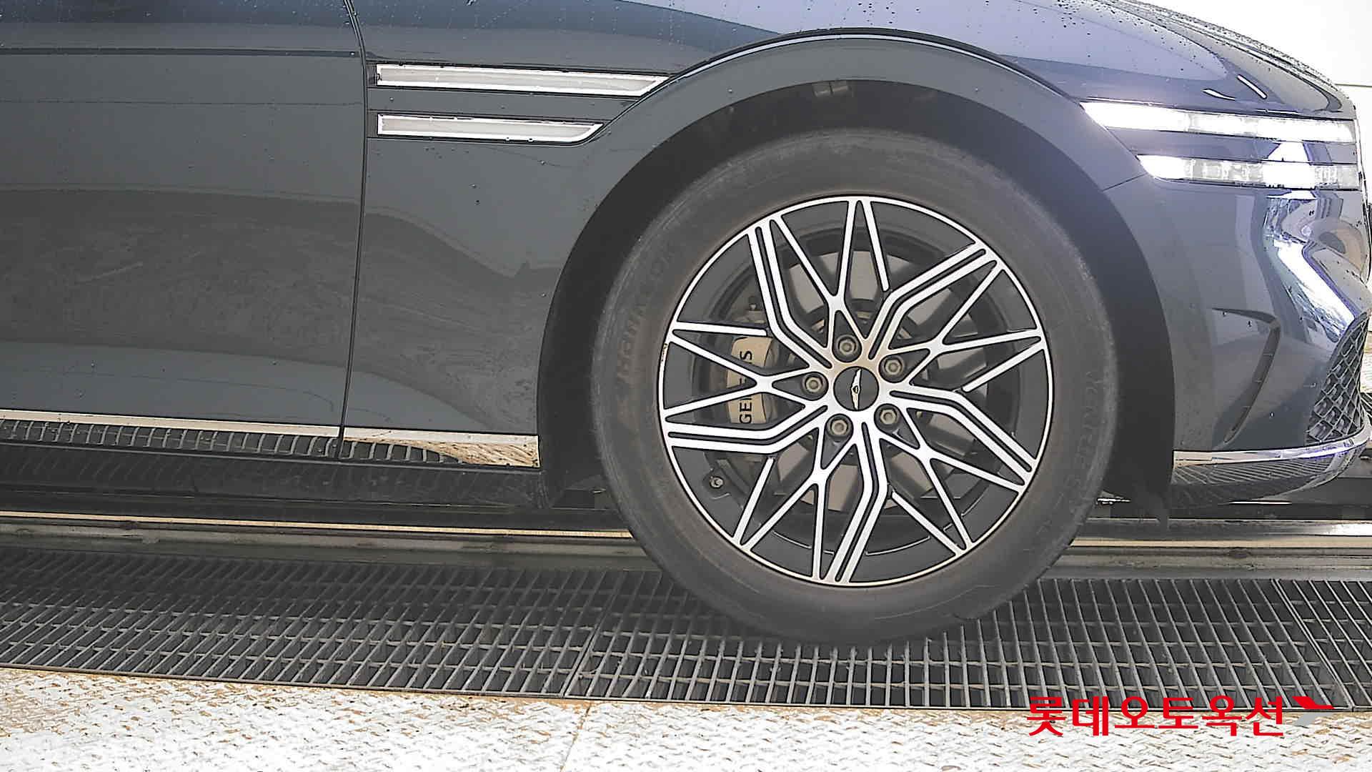 제네시스 G90 - 27