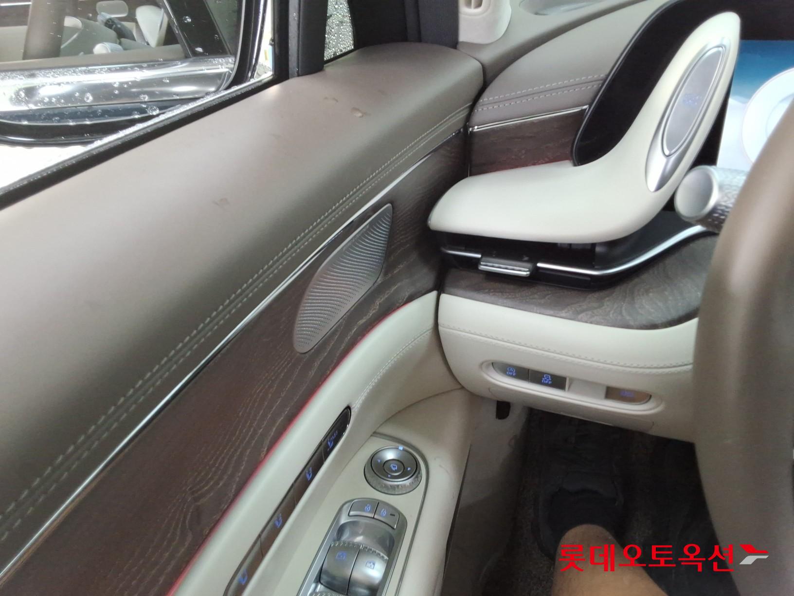 제네시스 G90 - 29