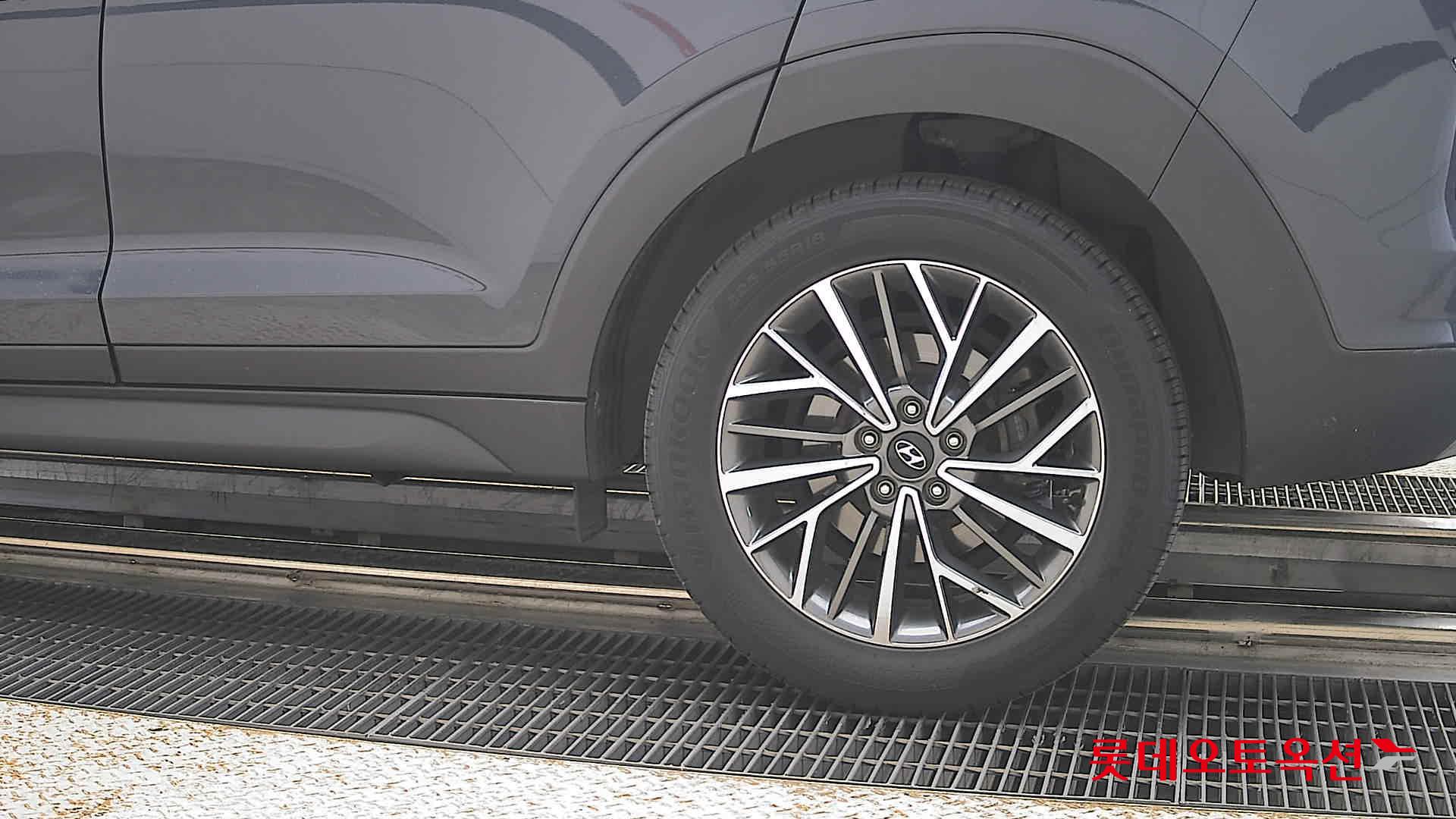 Hyundai Tucson - 26