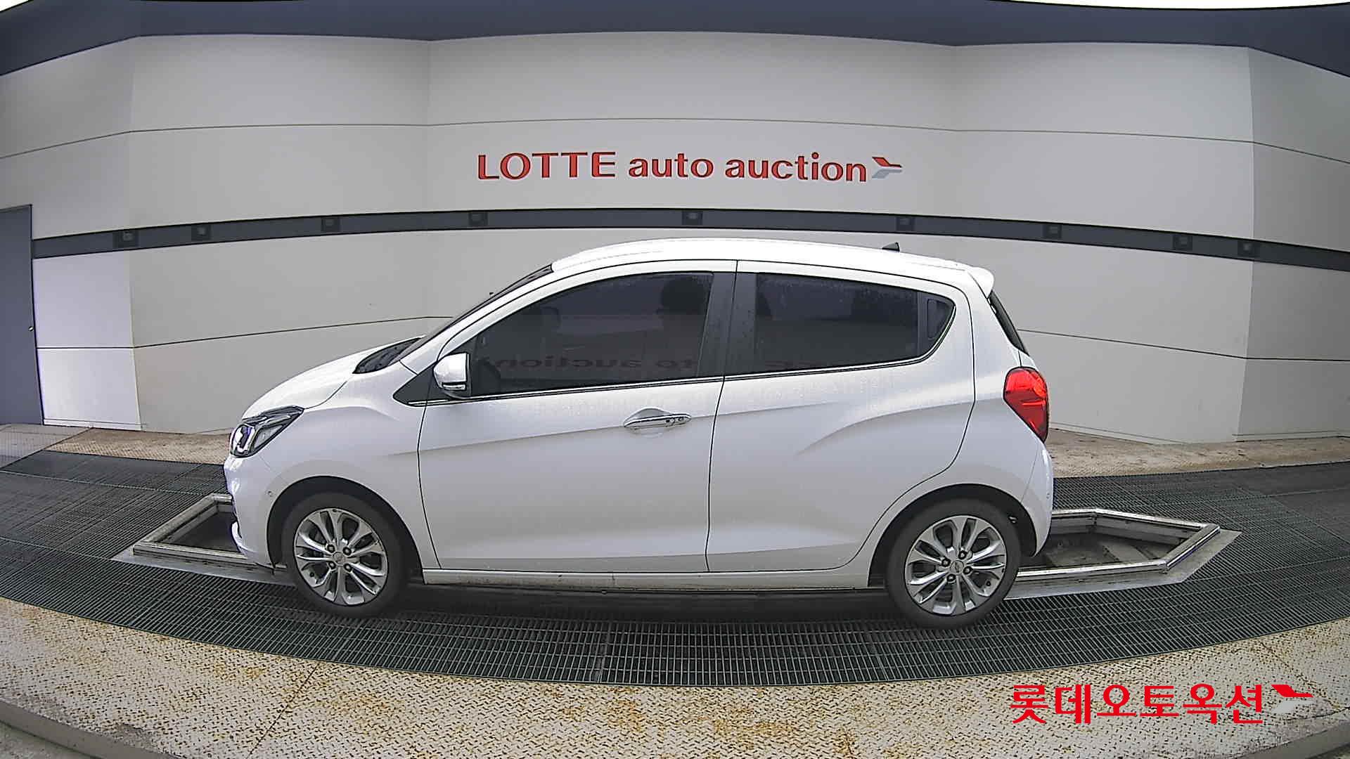 2019 - chevrolet spark