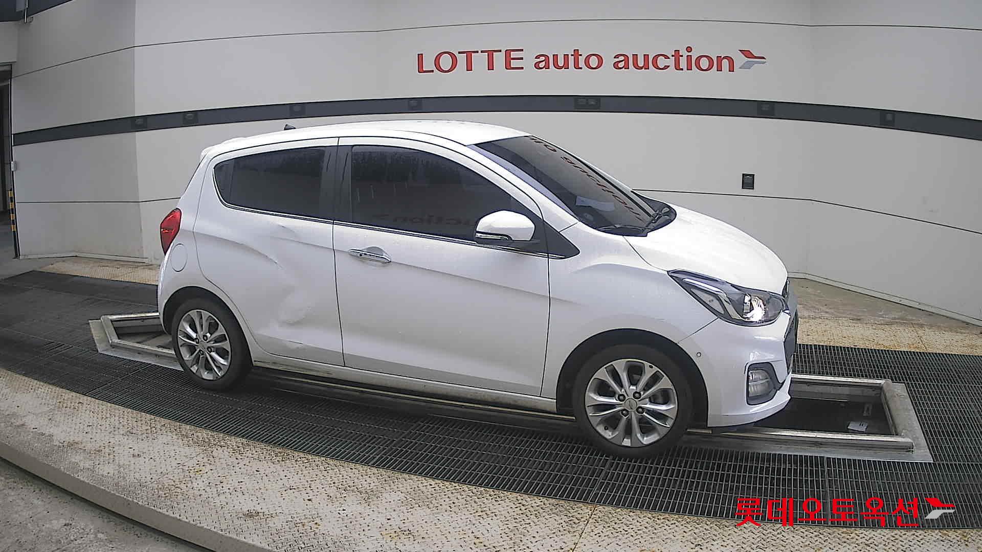 2019 - chevrolet spark