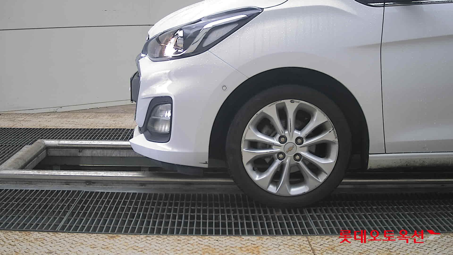 2019 - chevrolet spark