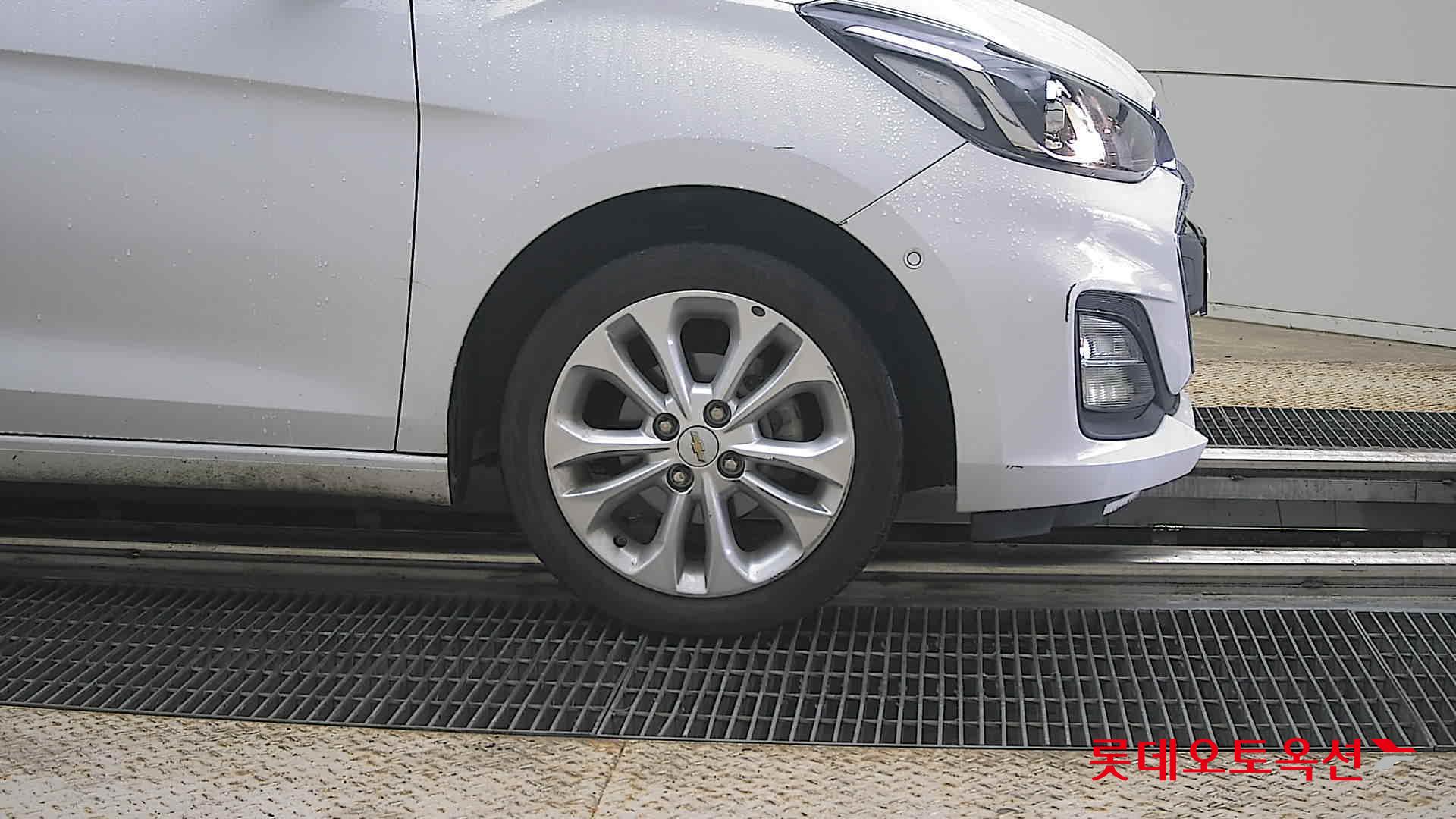 2019 - chevrolet spark